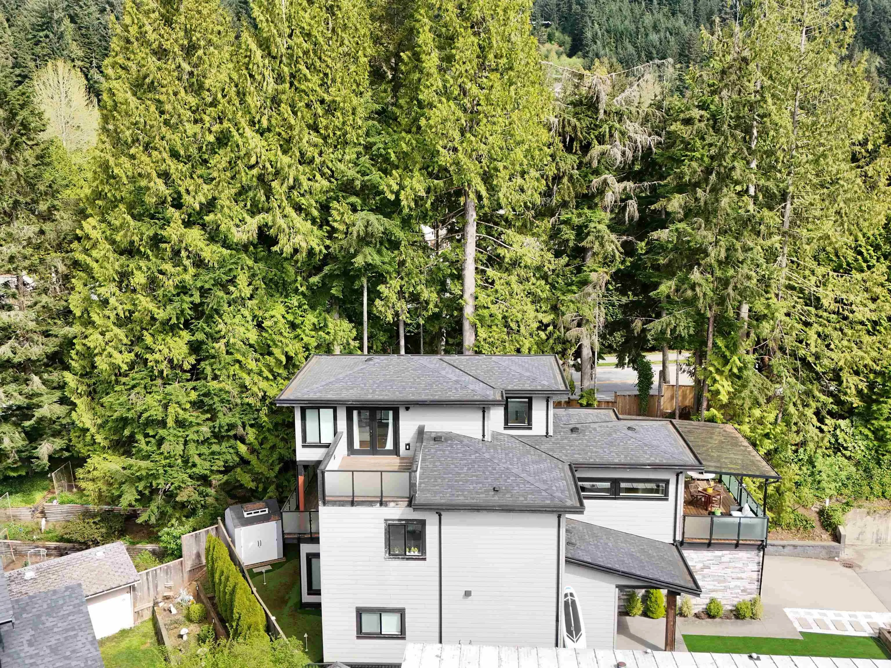 3295 Sunnyside Road #52