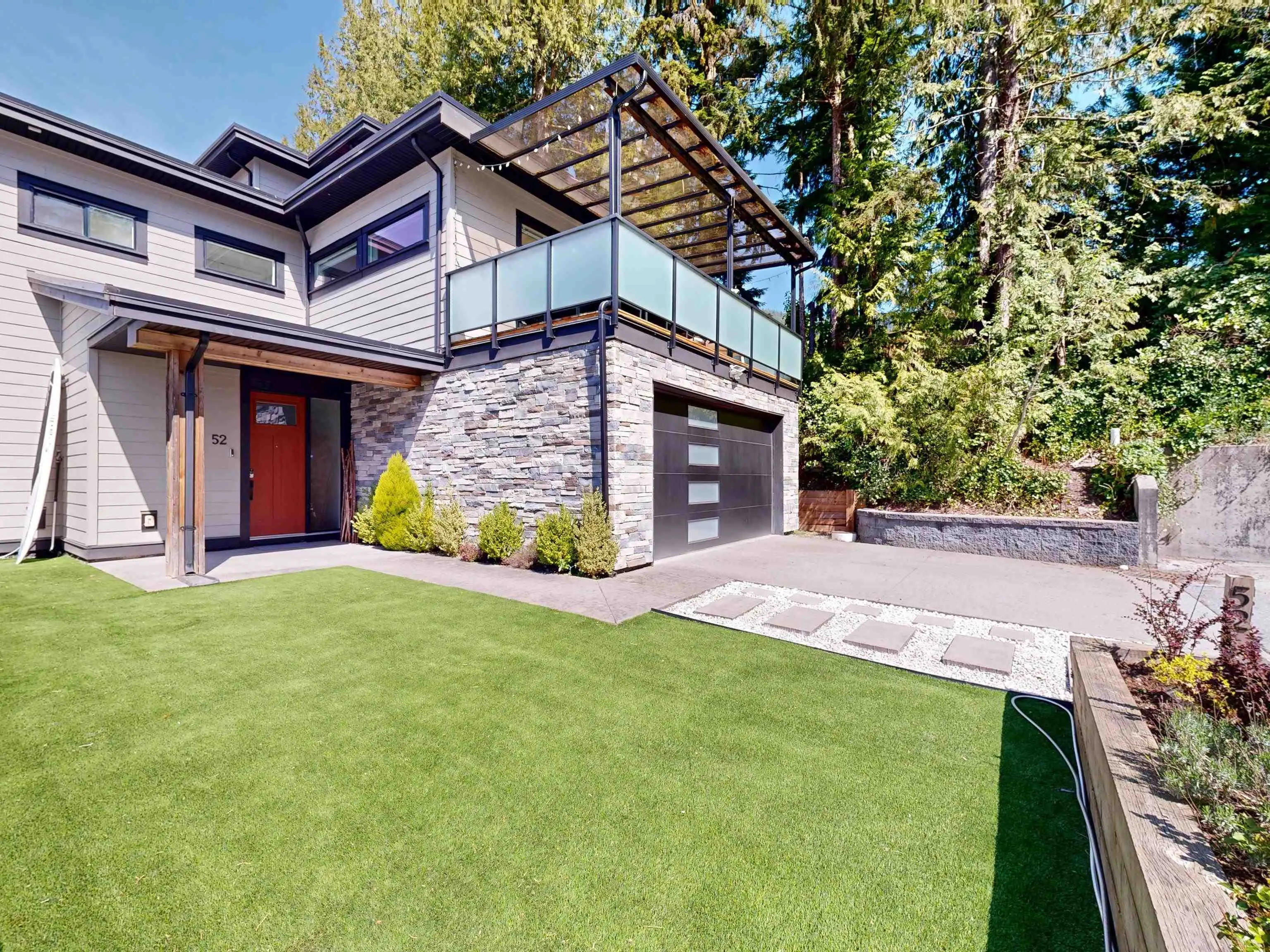 3295 Sunnyside Road #52