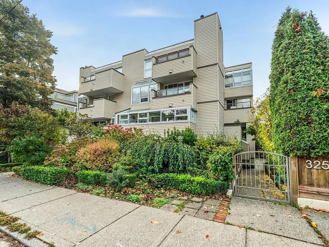 3250 W 4th Avenue #7