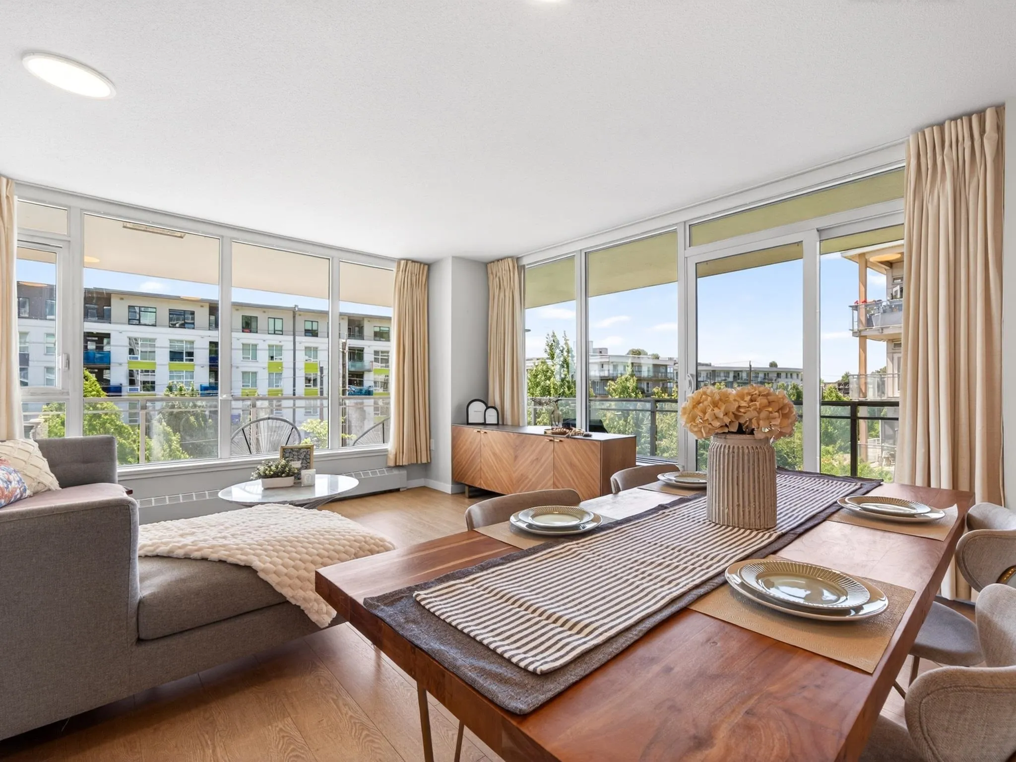 3281 E Kent Avenue North #305