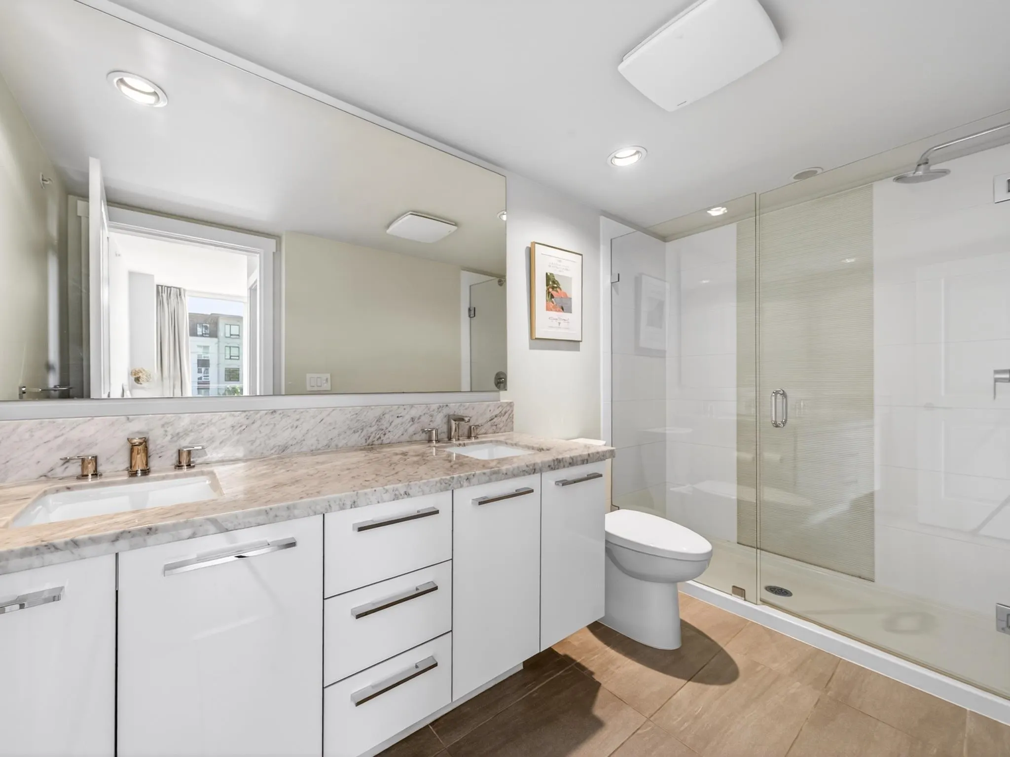 3281 E Kent Avenue North #305