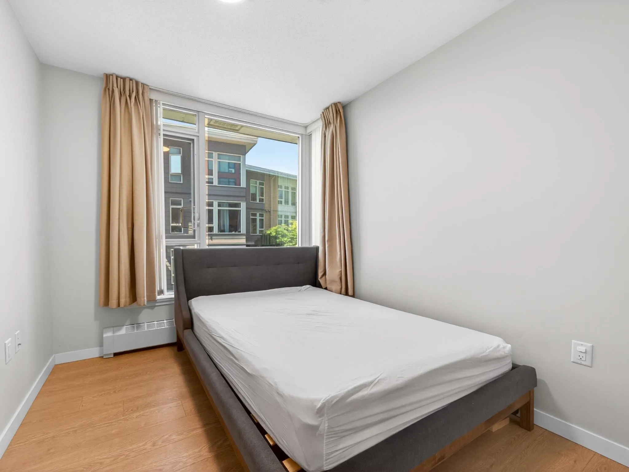 3281 E Kent Avenue North #305