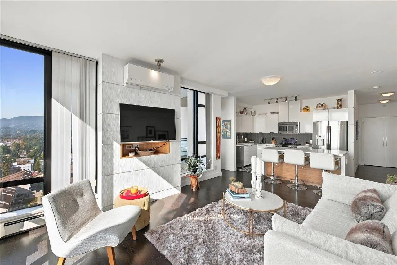 151 W 2nd Street #1803