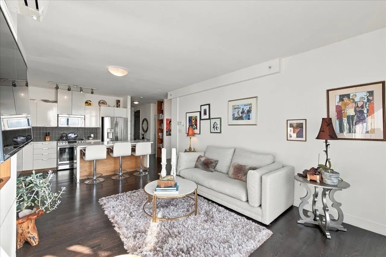 151 W 2nd Street #1803