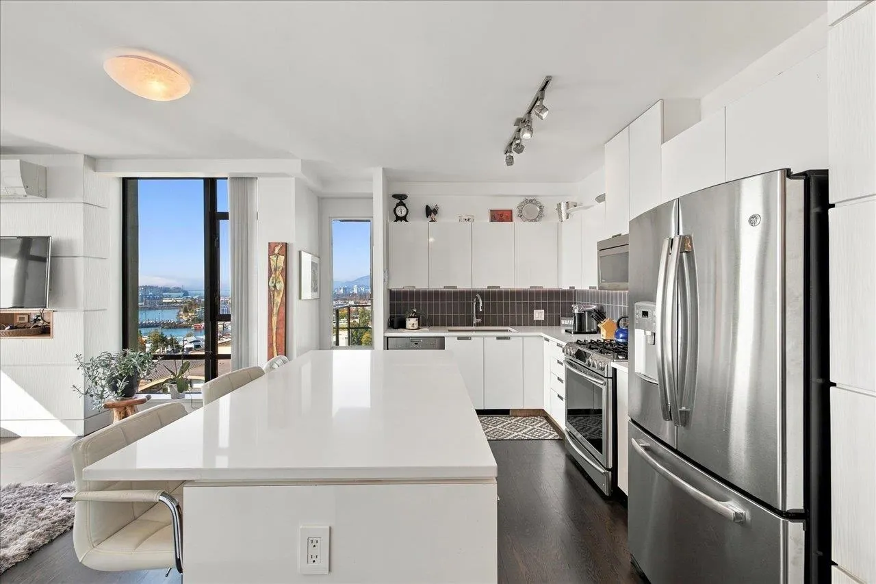 151 W 2nd Street #1803