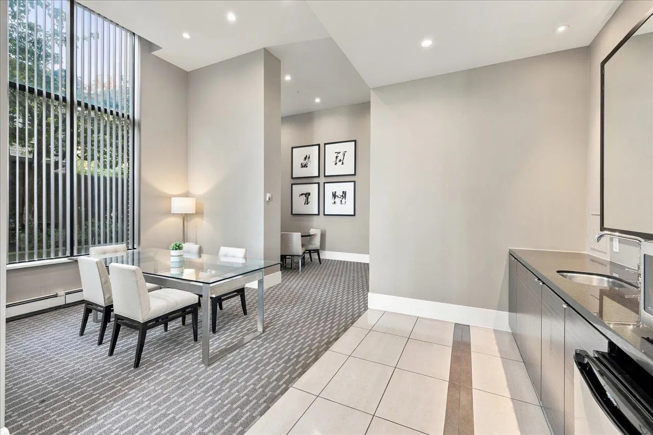 151 W 2nd Street #1803
