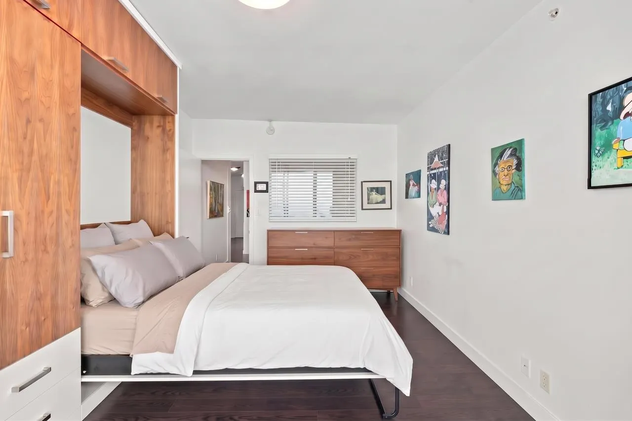 151 W 2nd Street #1803