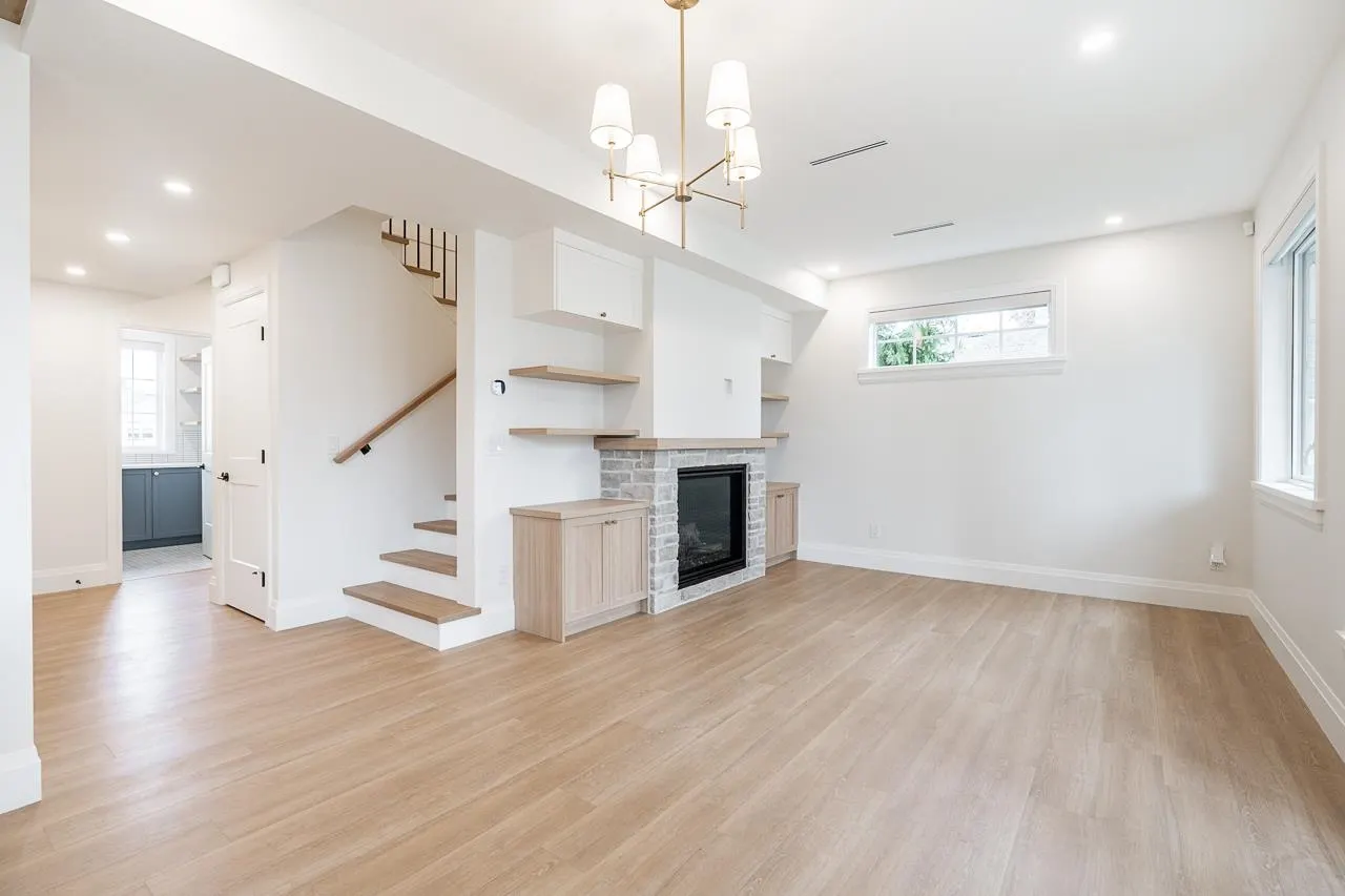 5411 Crescent Drive