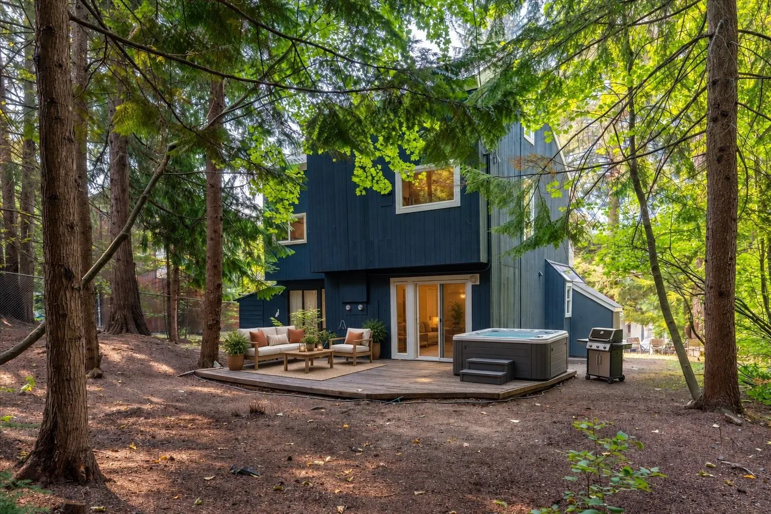 3015 Alpine Crescent