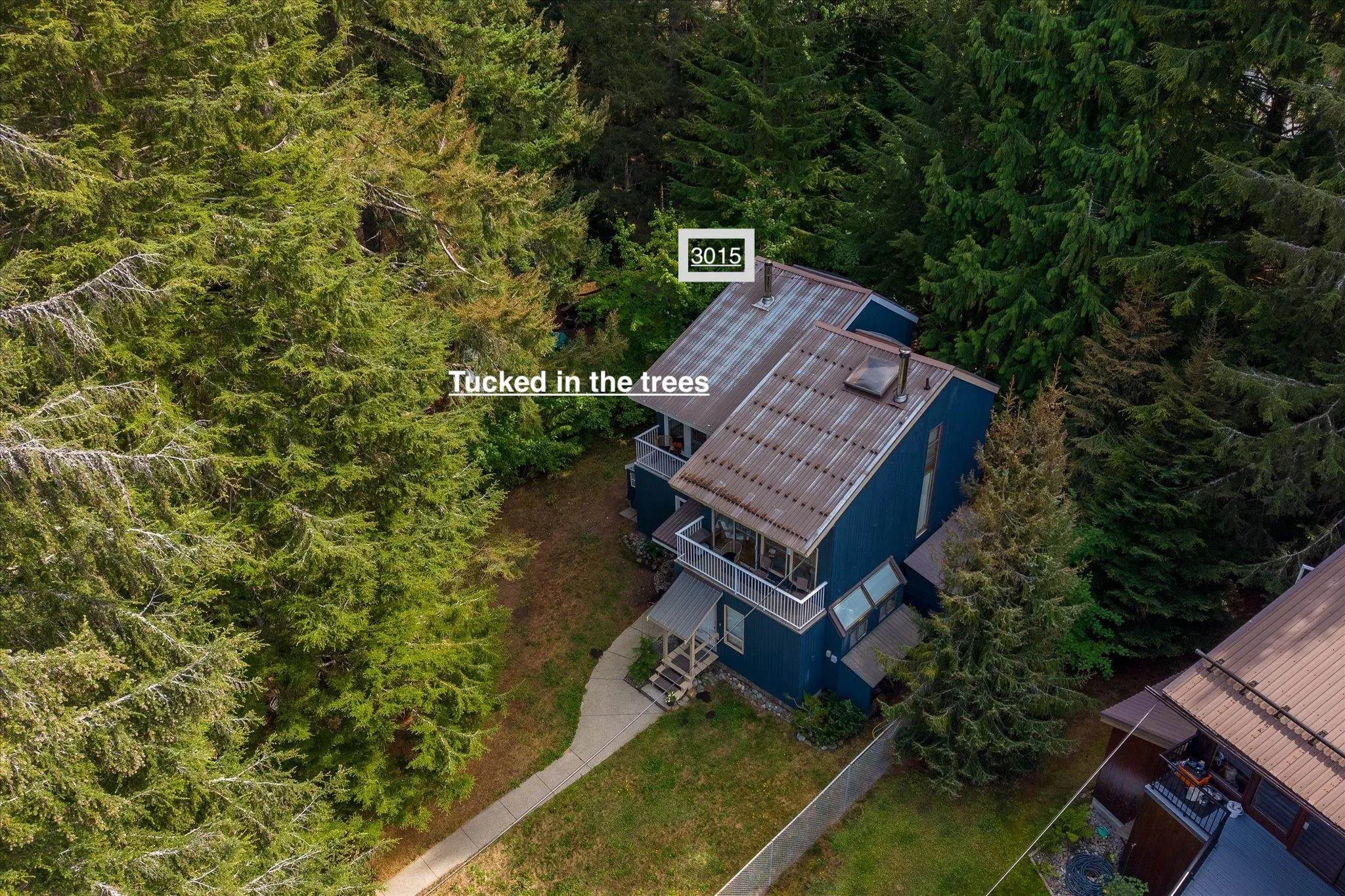 3015 Alpine Crescent