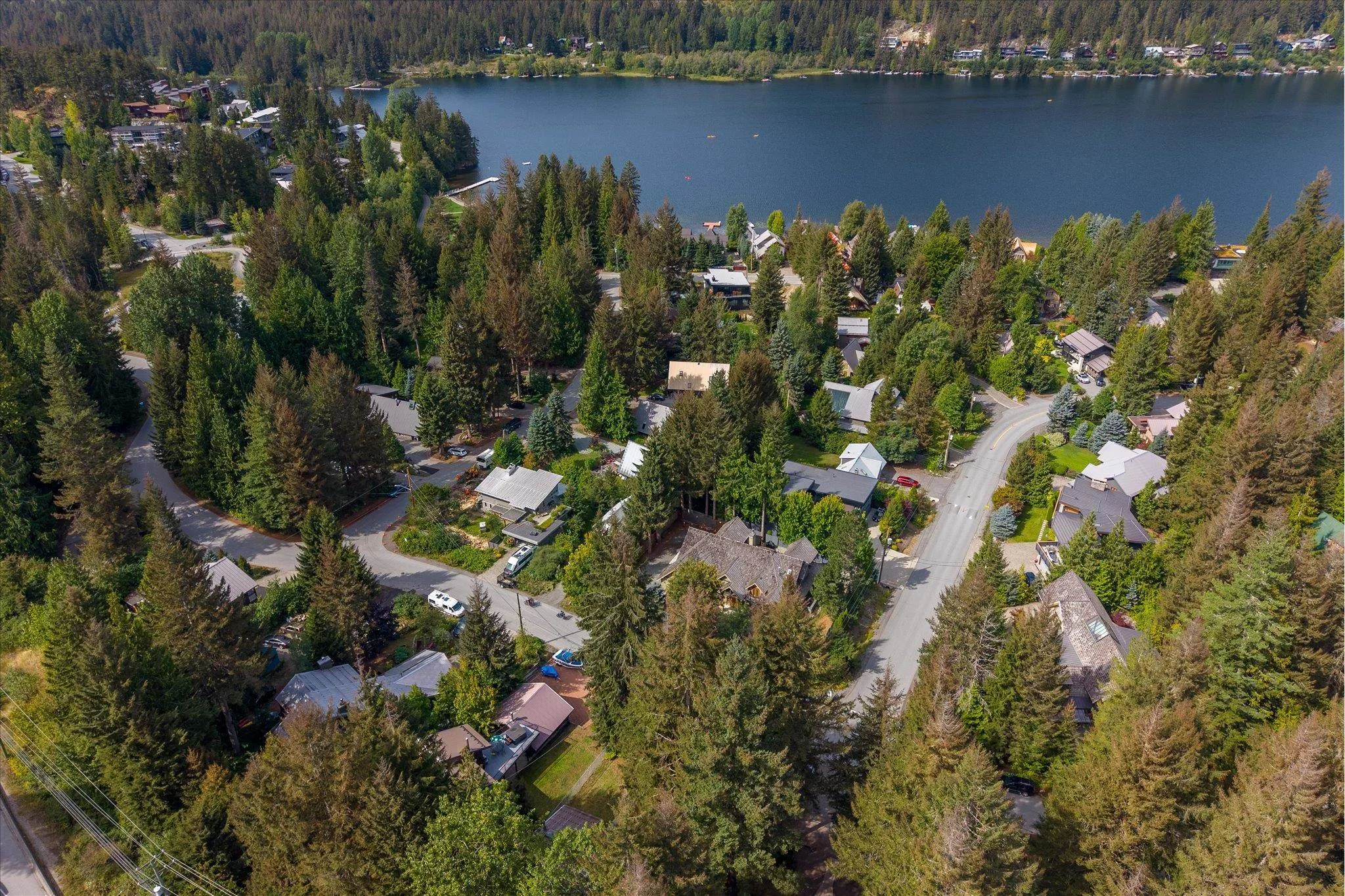 3015 Alpine Crescent