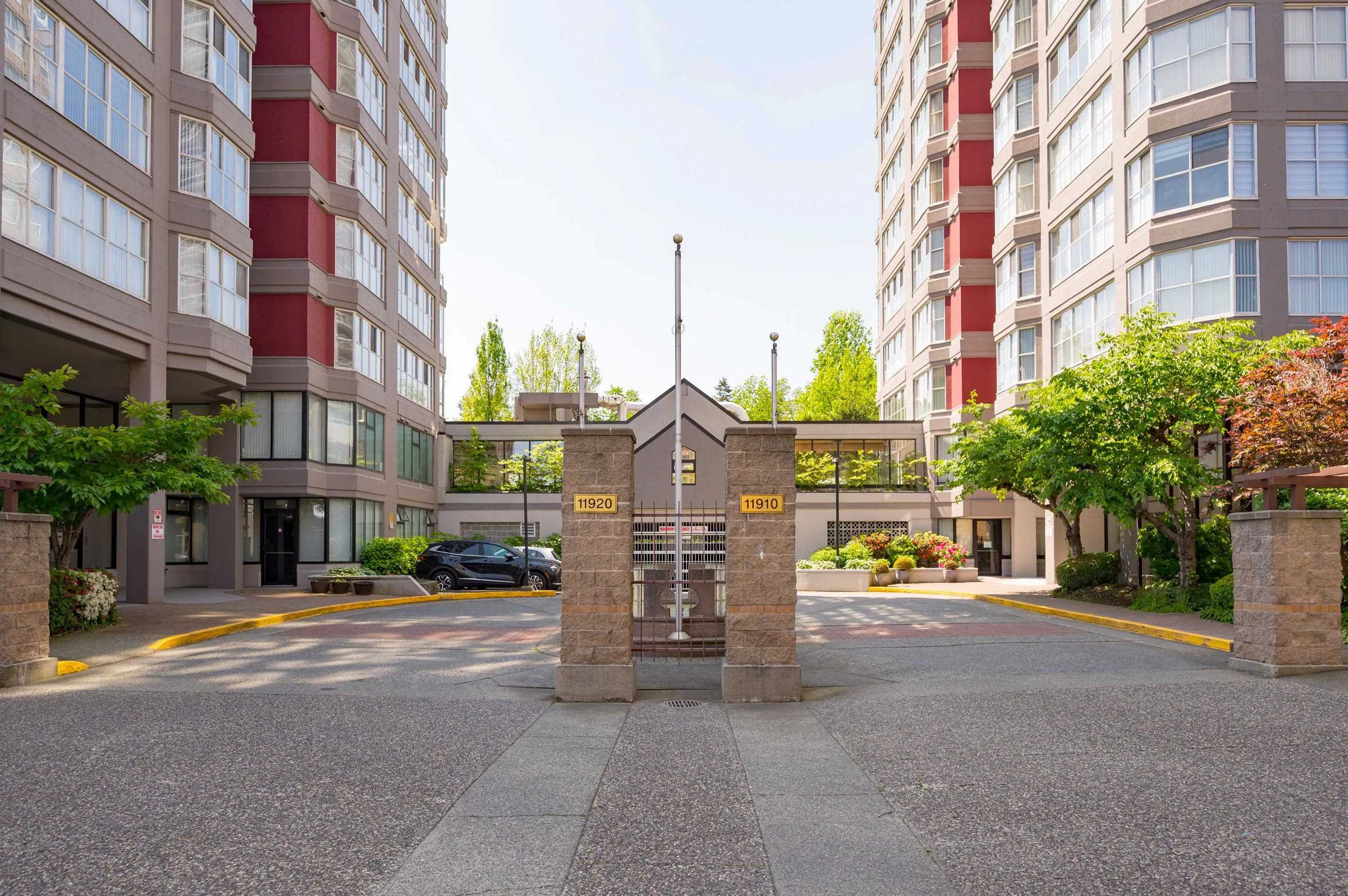 11910 80 Avenue #905