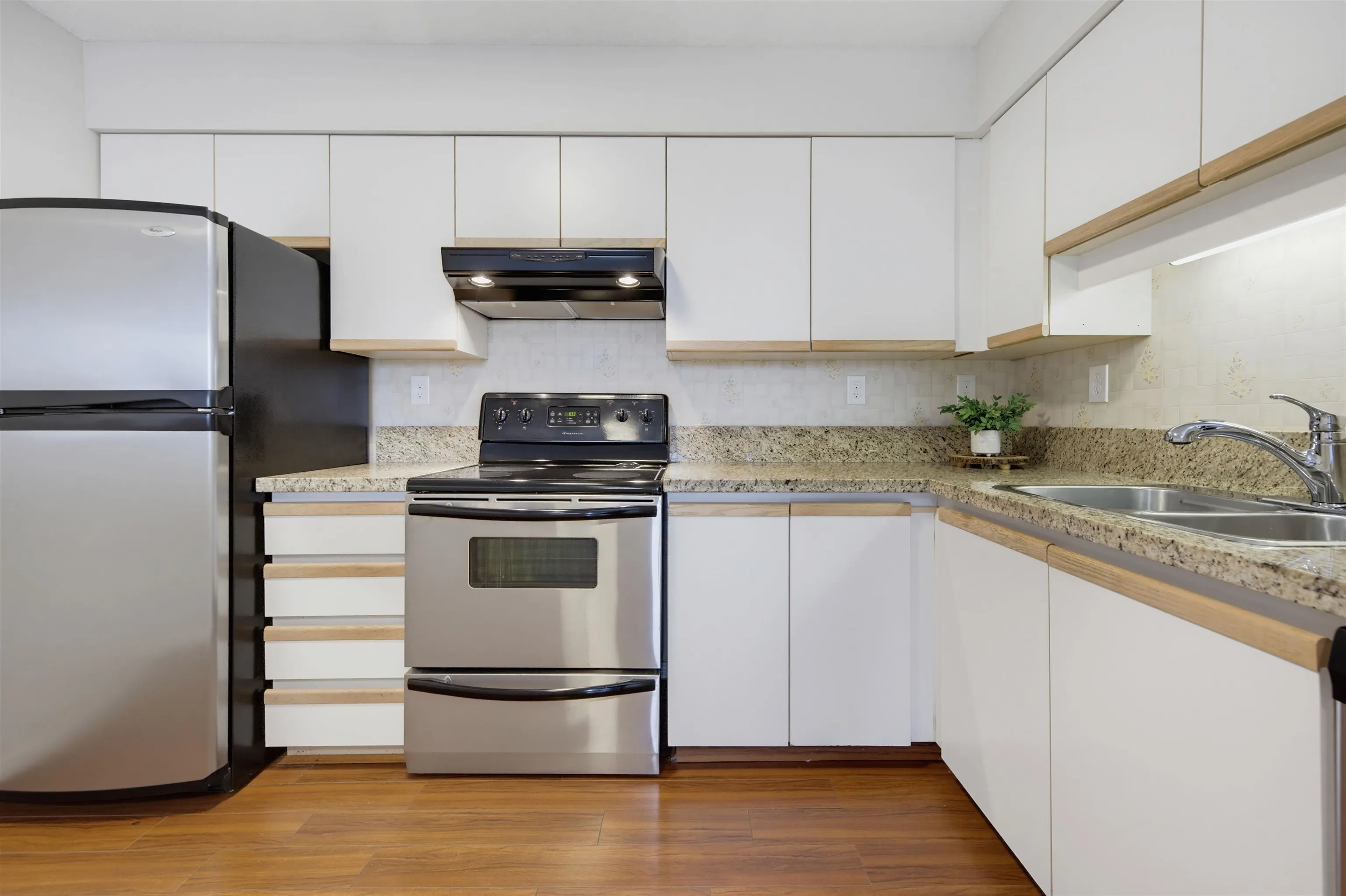 11910 80 Avenue #905