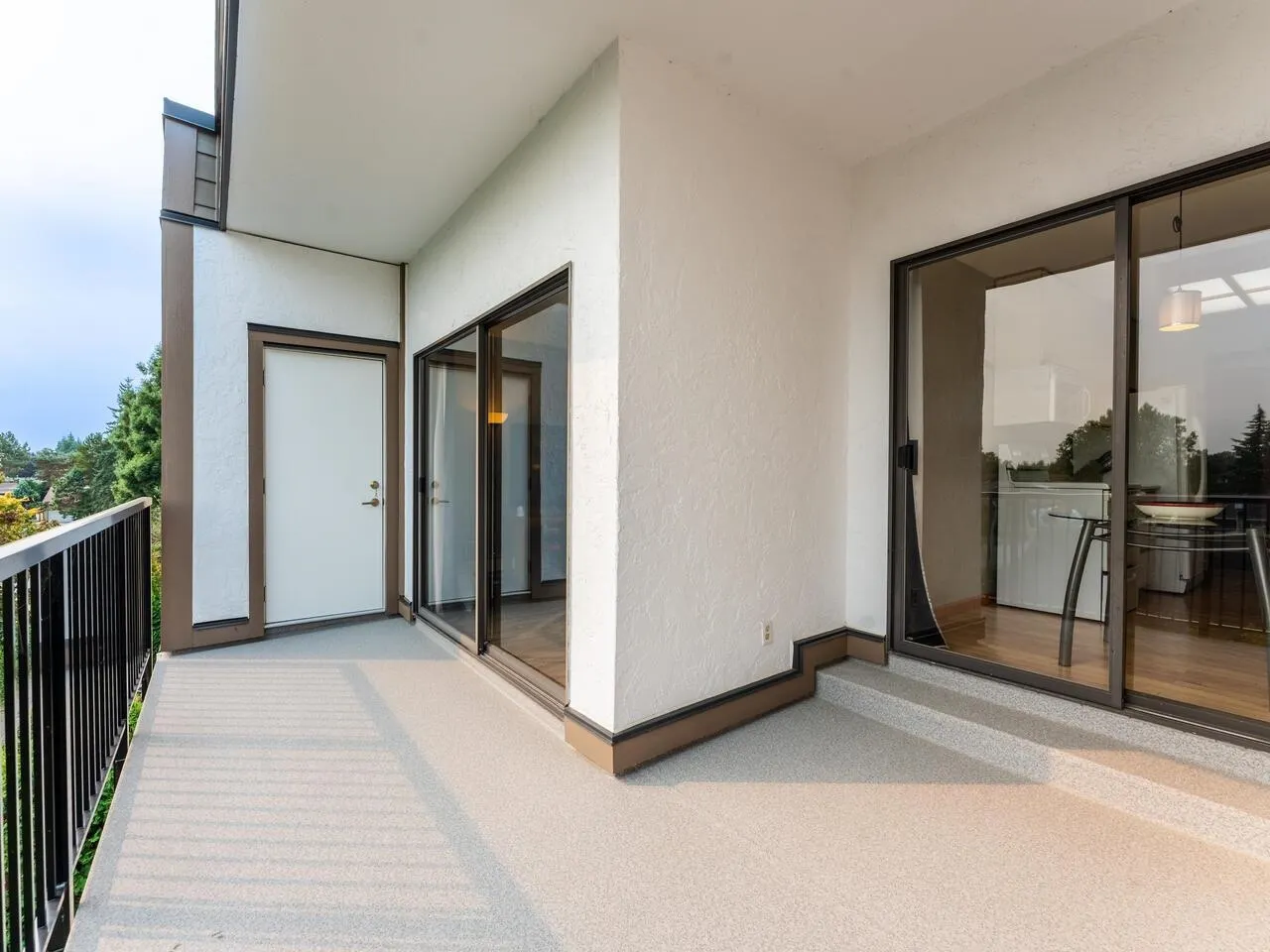 8760 No. 1 Road #305