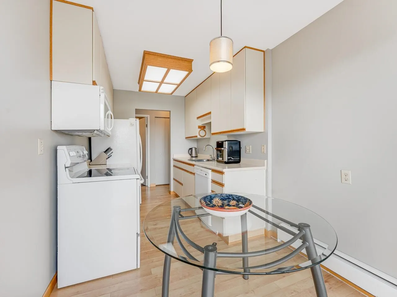 8760 No. 1 Road #305