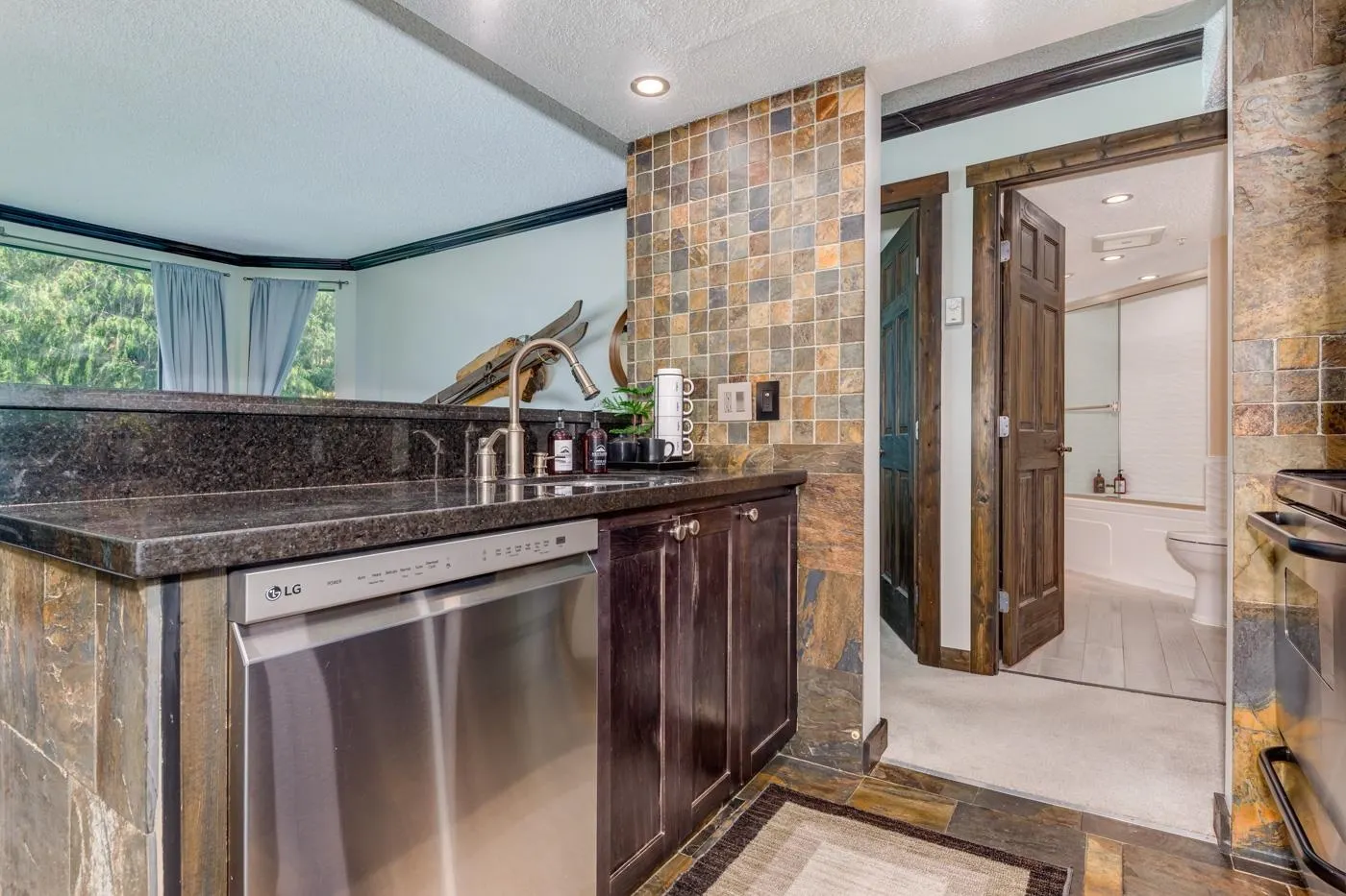4809 Spearhead Drive #404