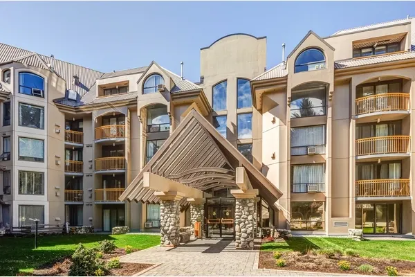 4809 Spearhead Drive #404