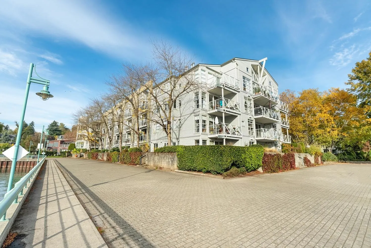 2020 E Kent Avenue #302