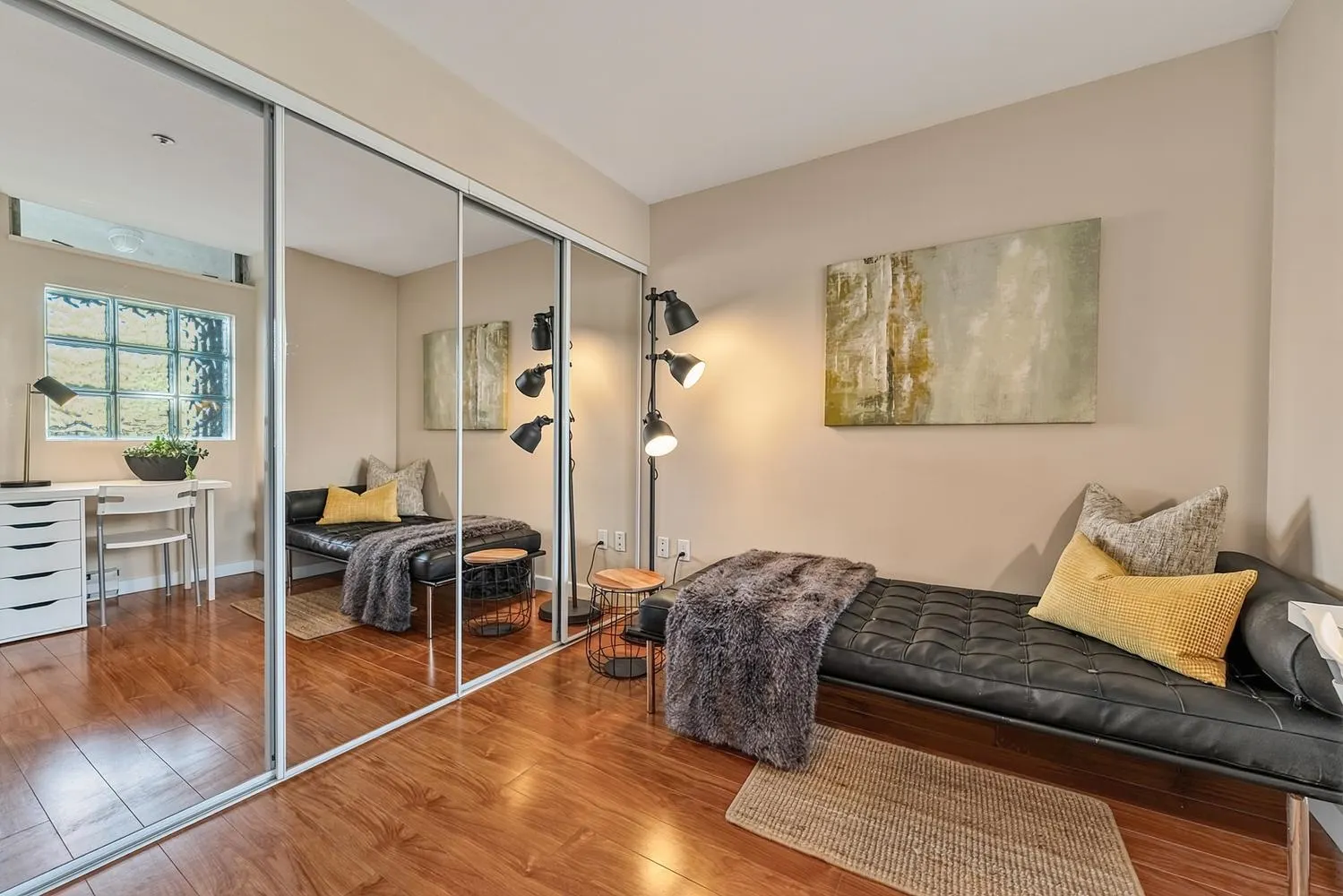 2020 E Kent Avenue #302