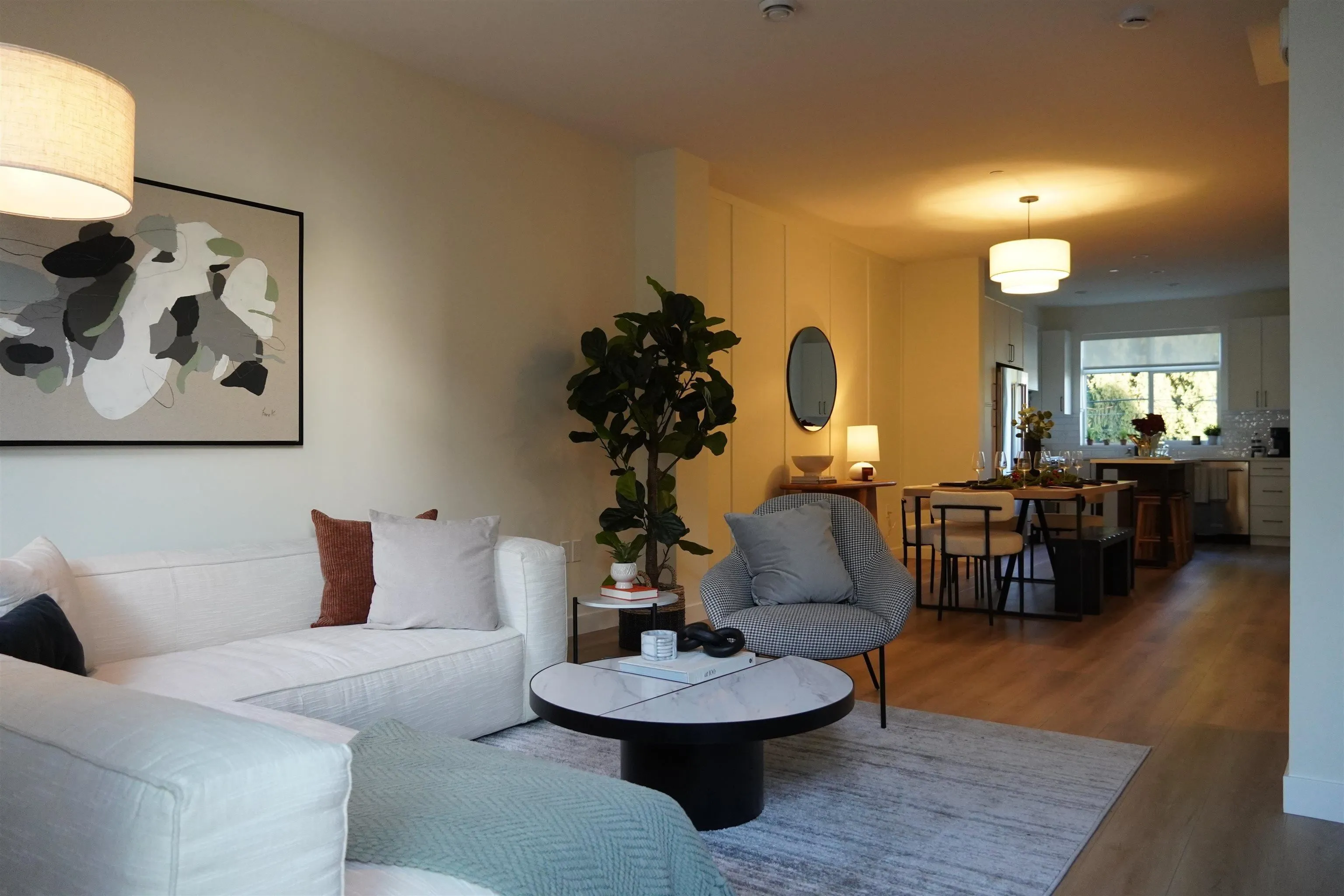 2150 Rindall Avenue #4
