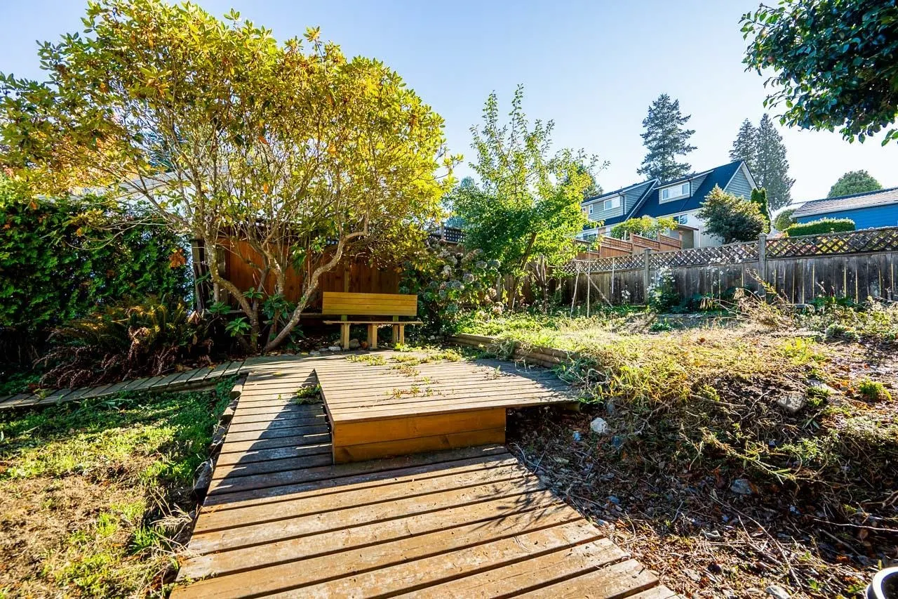 1111 English Bluff Road