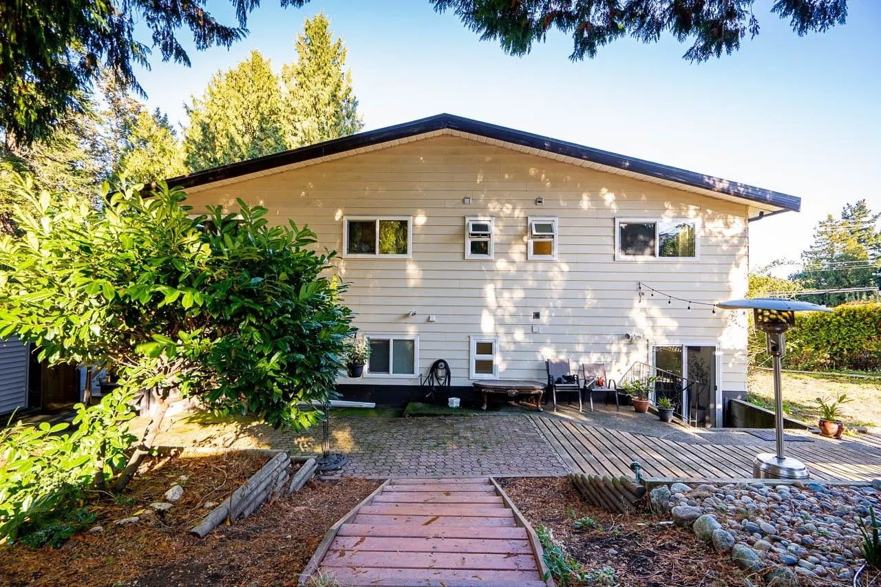 1111 English Bluff Road