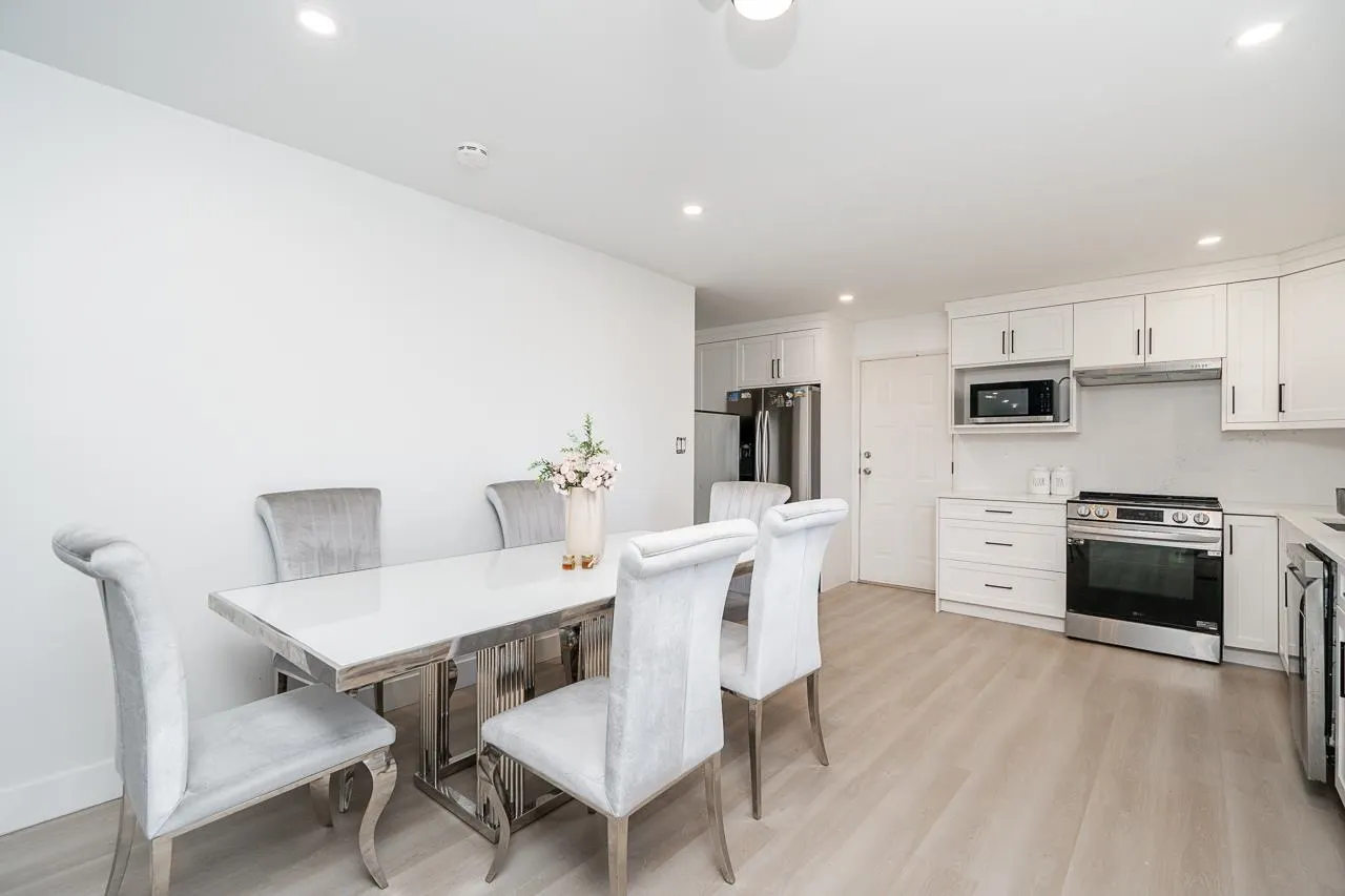 1111 English Bluff Road