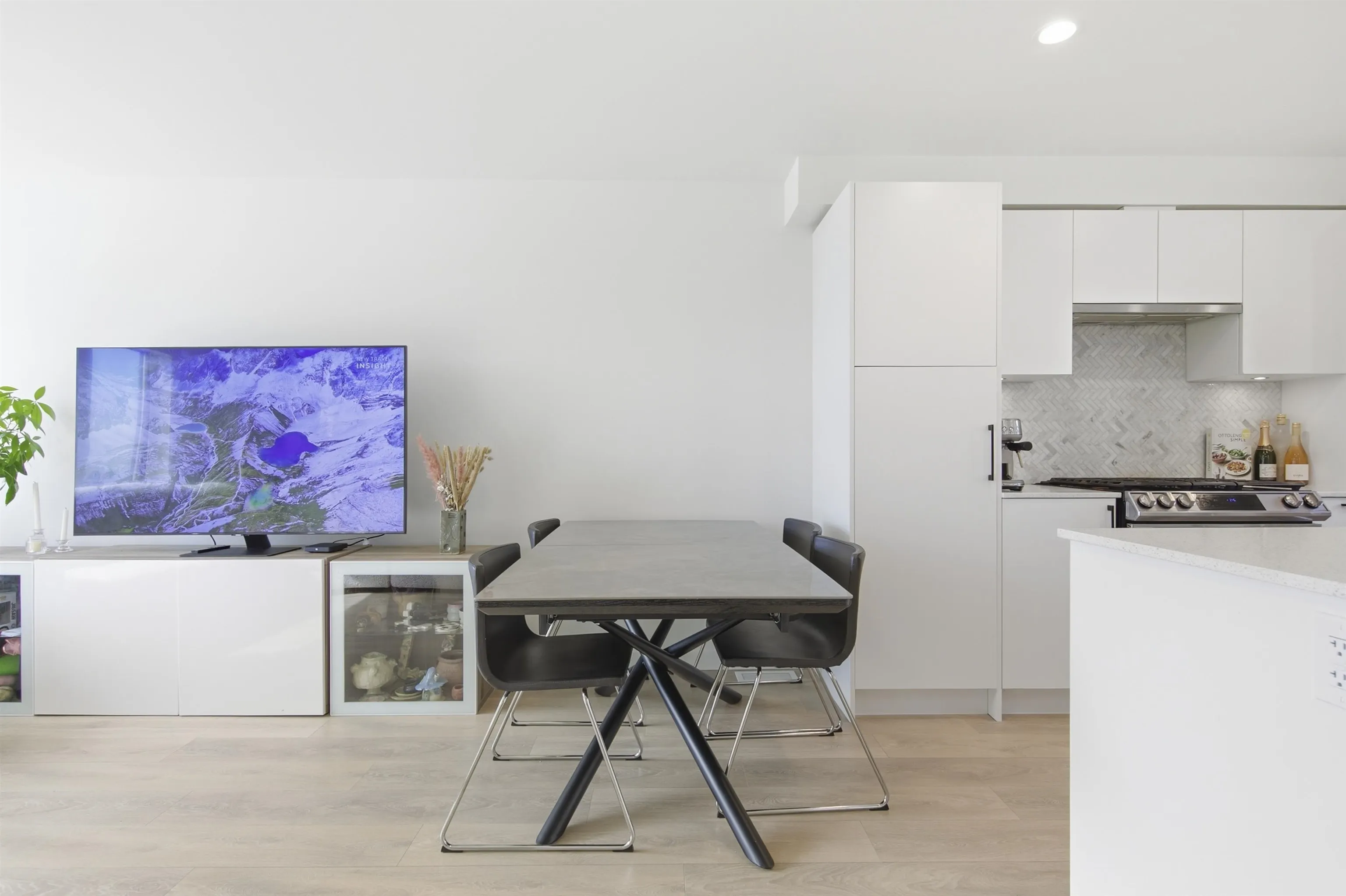 555 2nd E Street #356