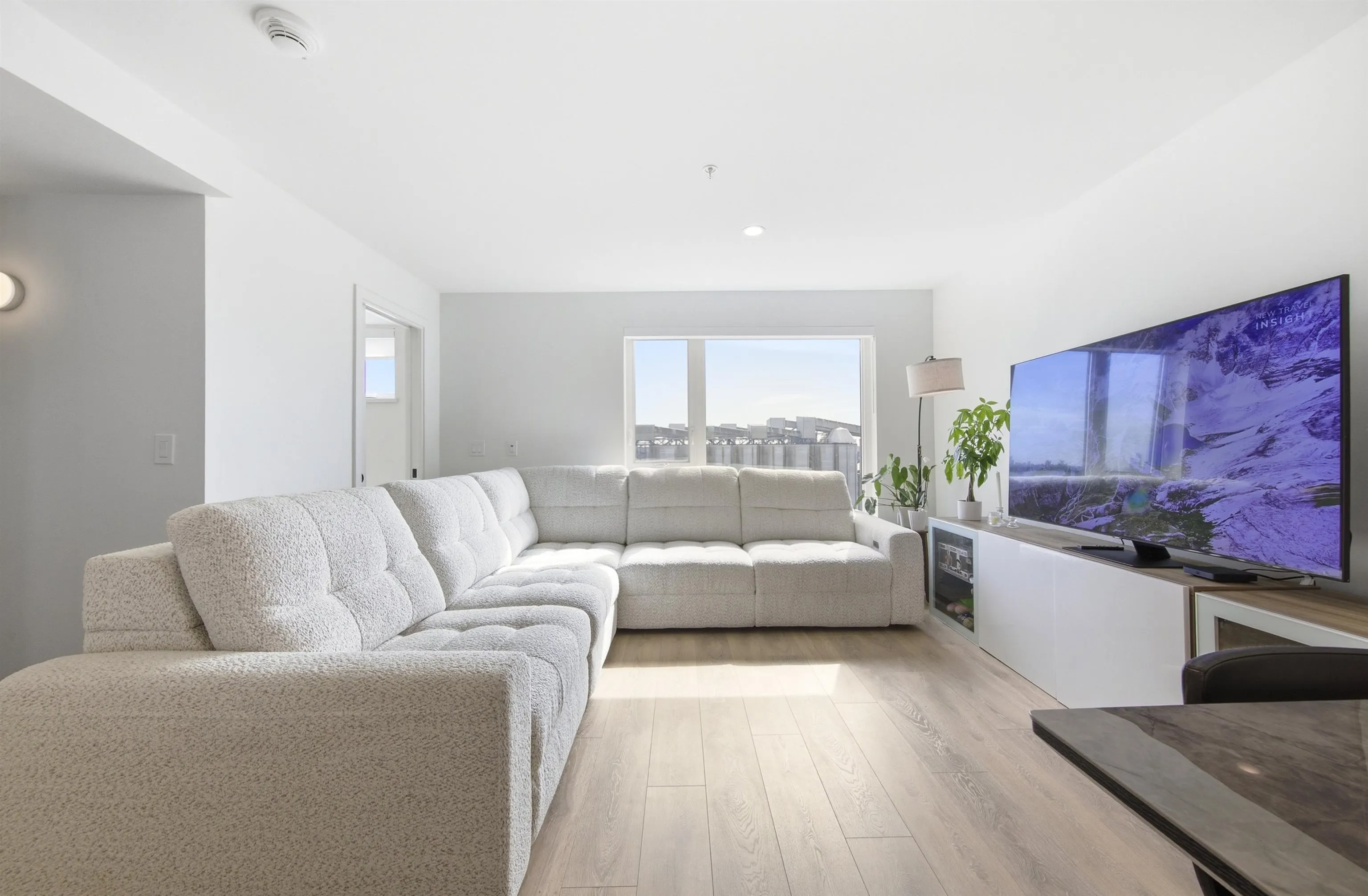 555 2nd E Street #356