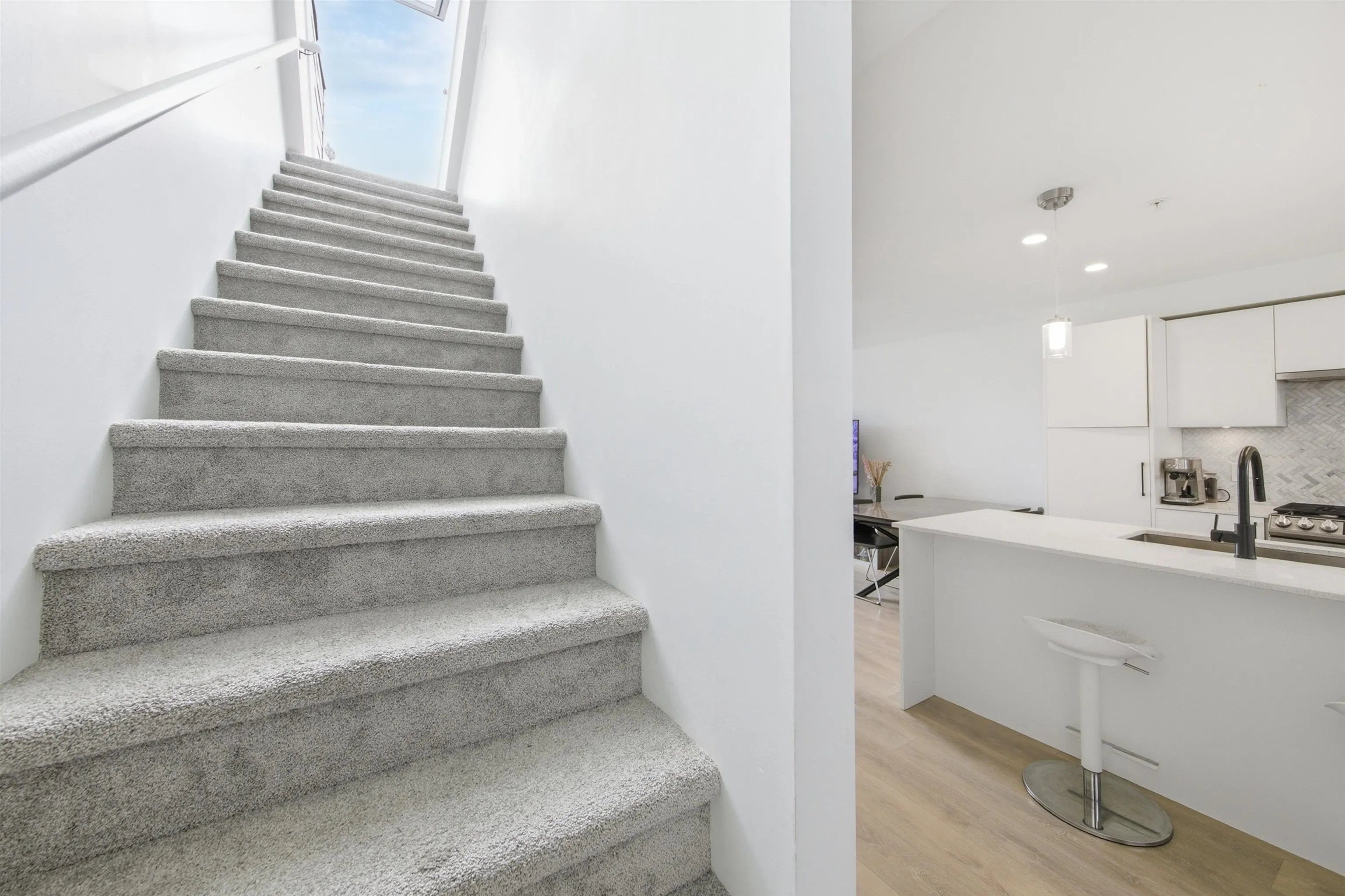 555 2nd E Street #356