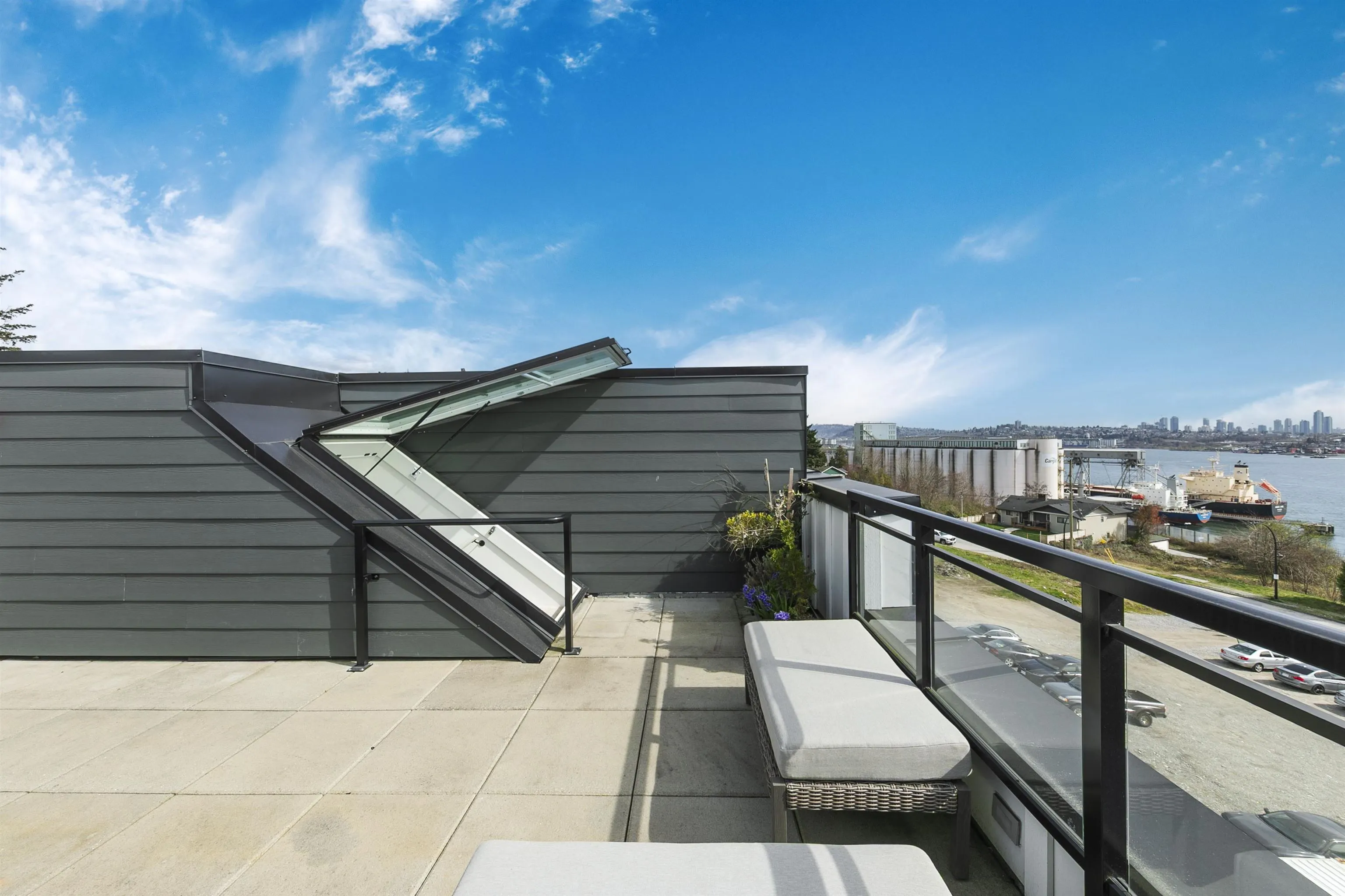555 2nd E Street #356