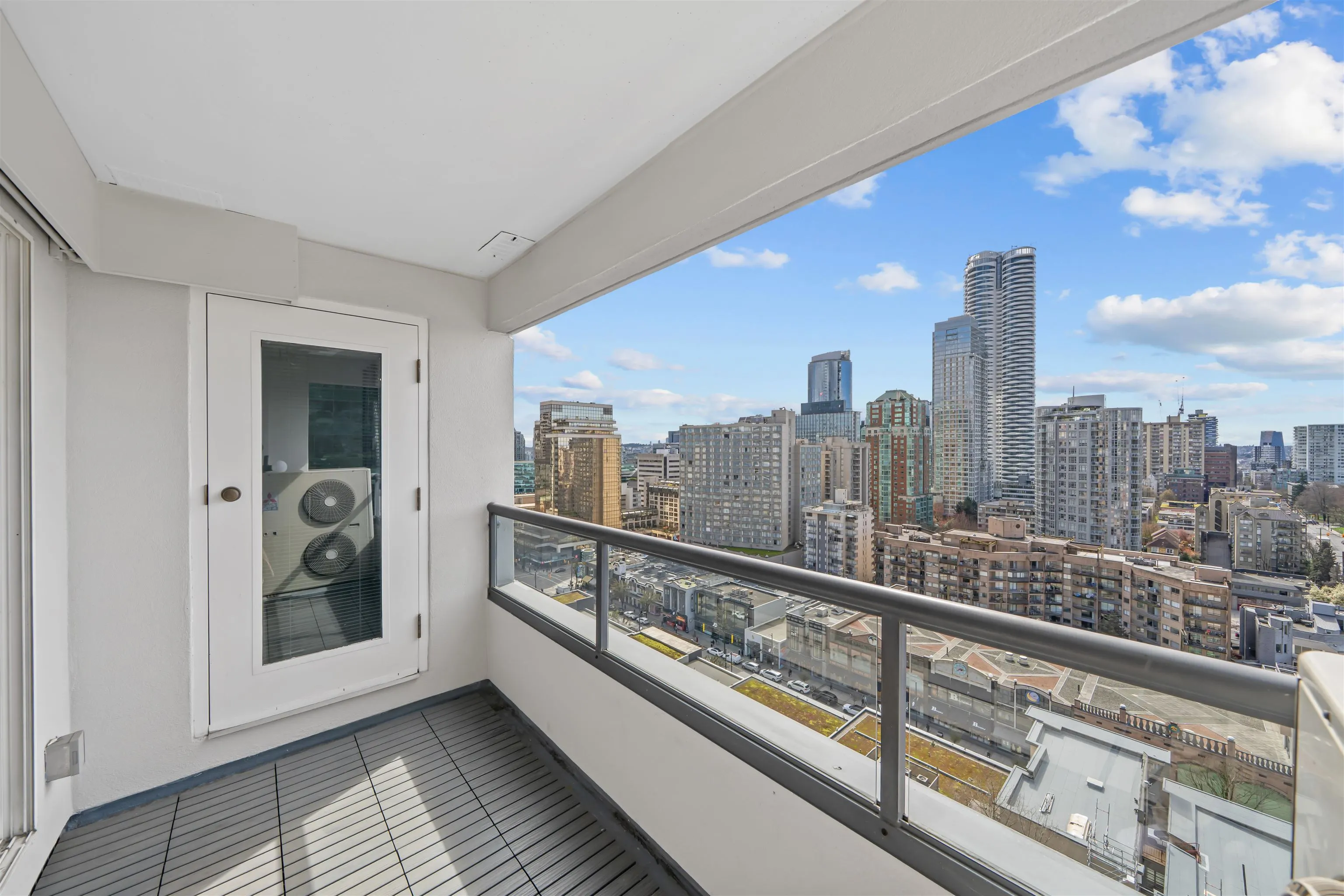 1060 Alberni Street #1908