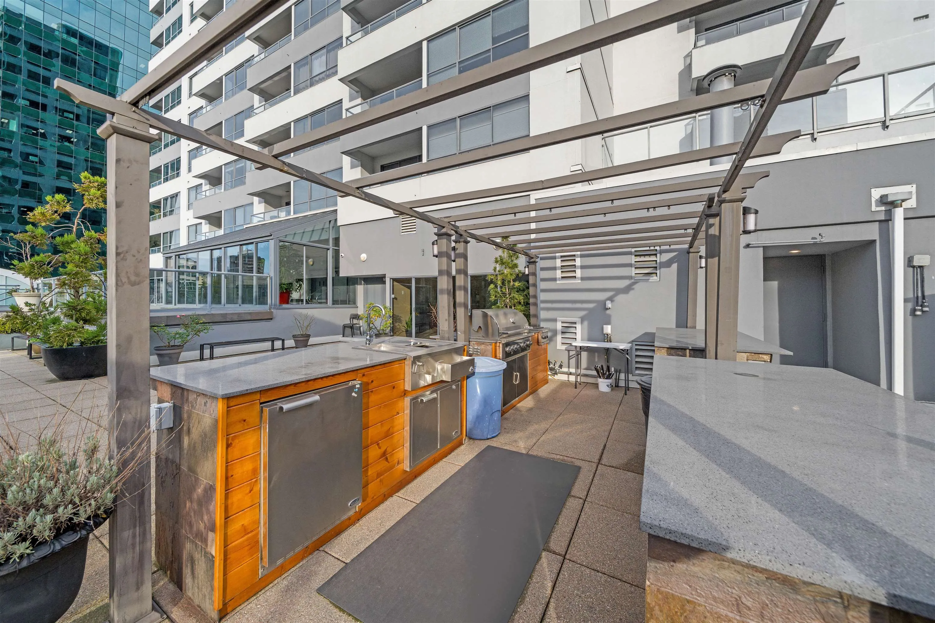 1060 Alberni Street #1908