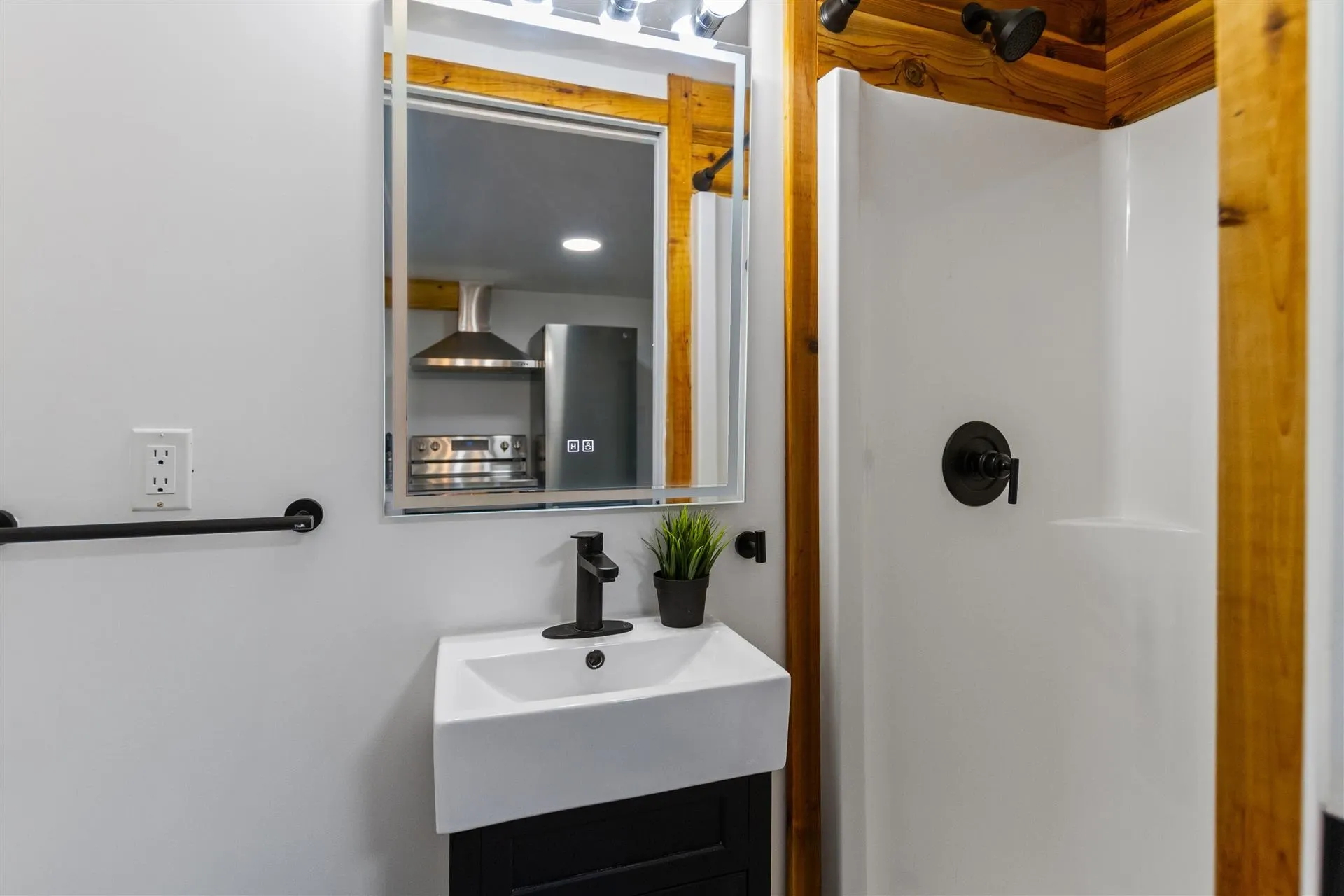 3654 St Thomas Street #3652