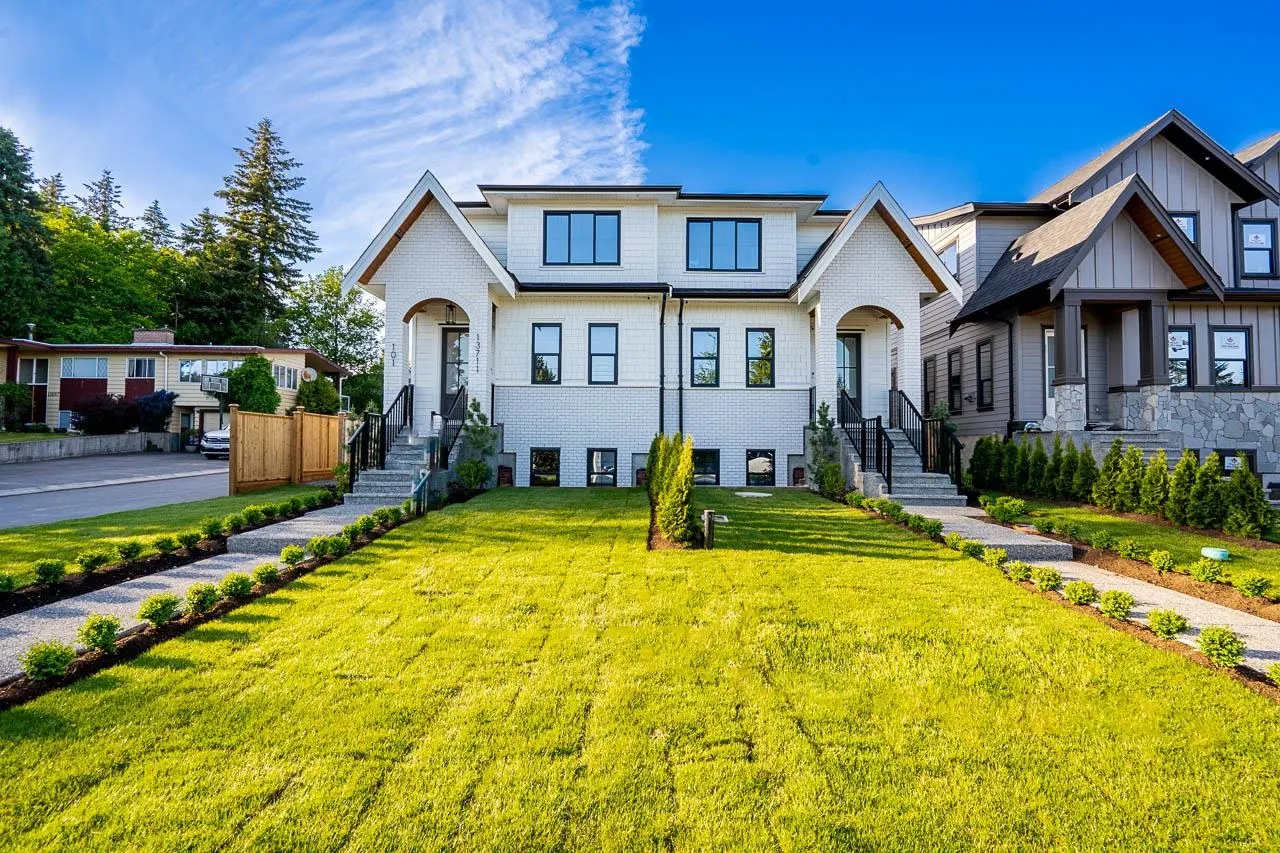 13711 16 Avenue #102