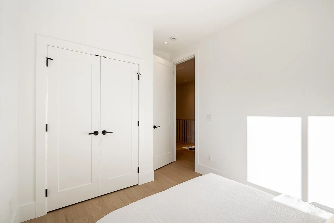 13711 16 Avenue #102
