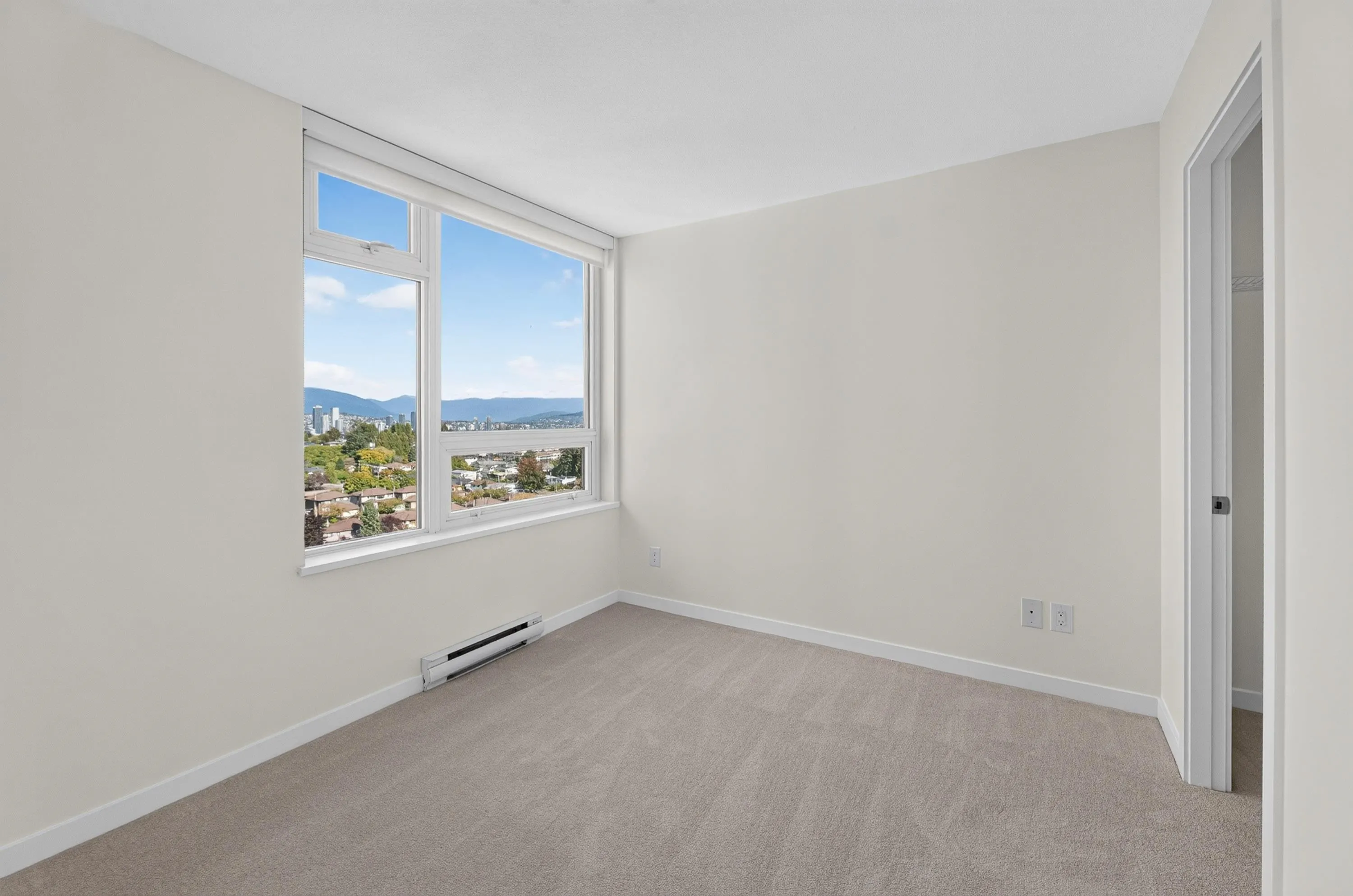 5515 Boundary Road #1702