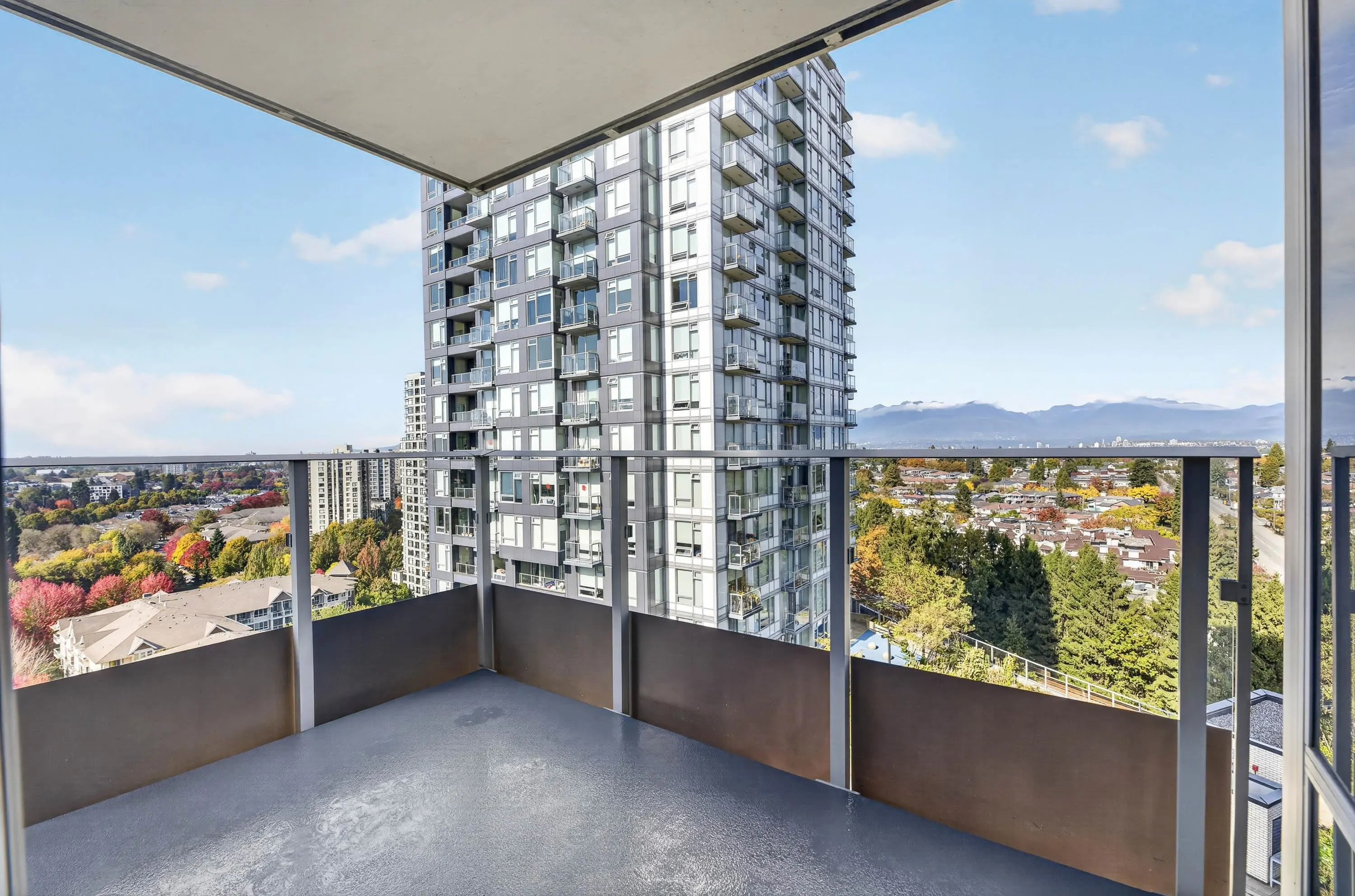 5515 Boundary Road #1702