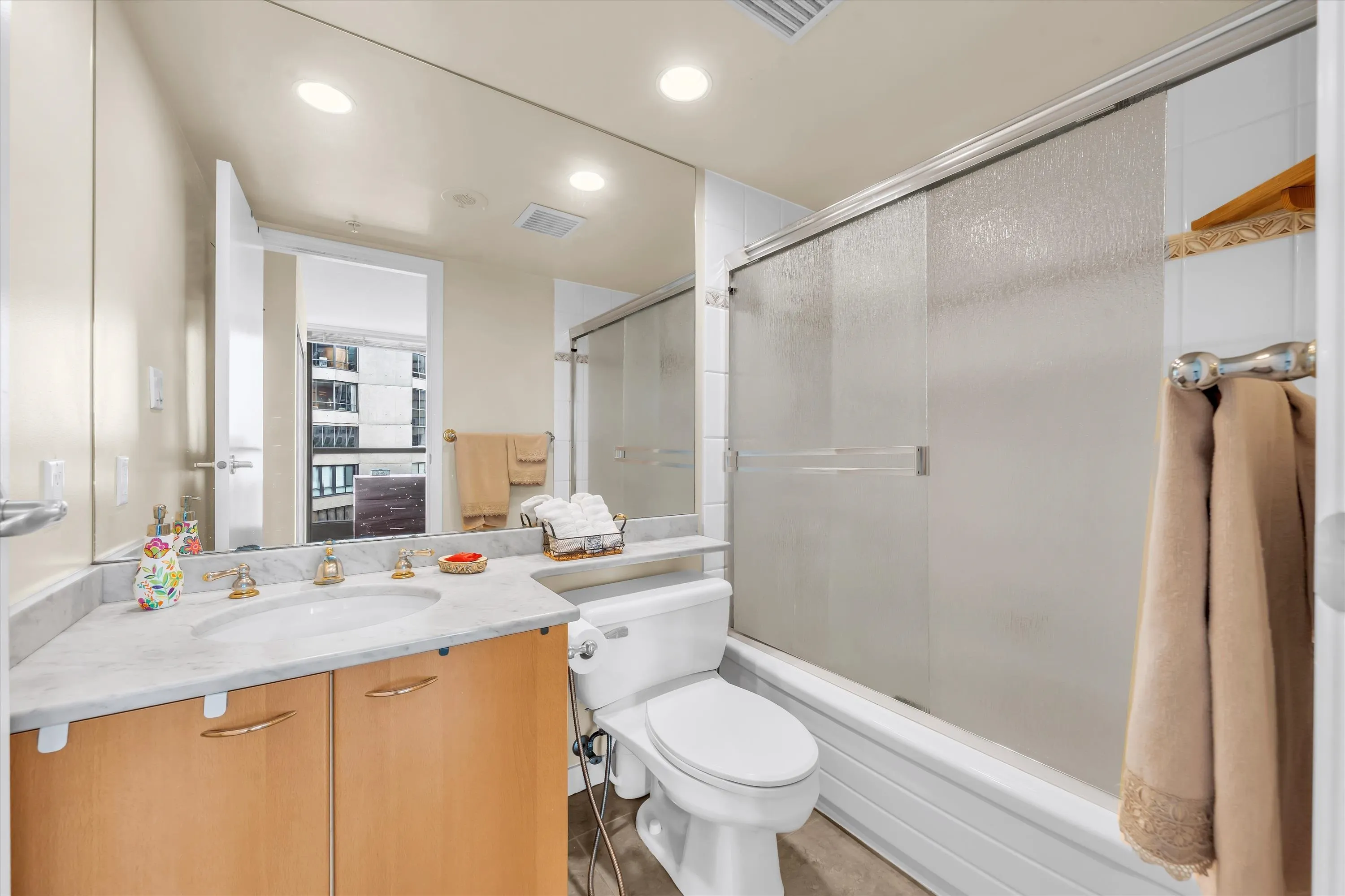 1367 Alberni Street #2302