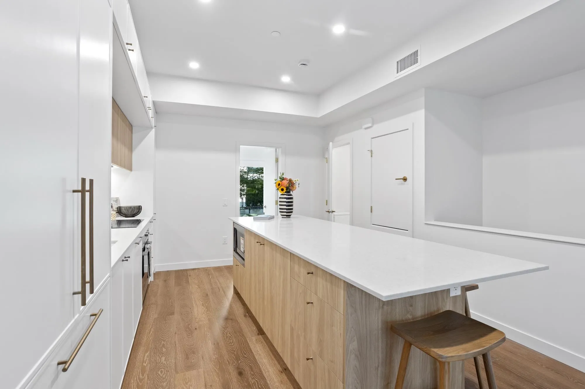602 E 2nd Street #131