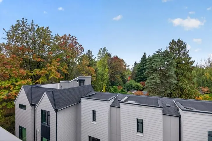 5433 Oak Street #185