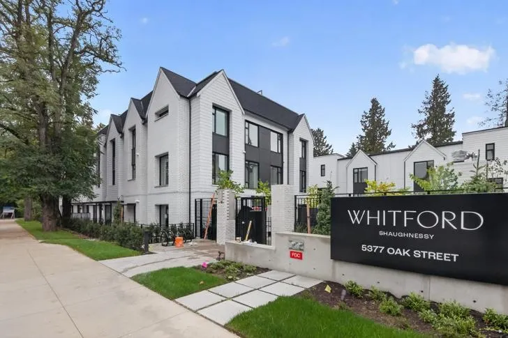 5433 Oak Street #185