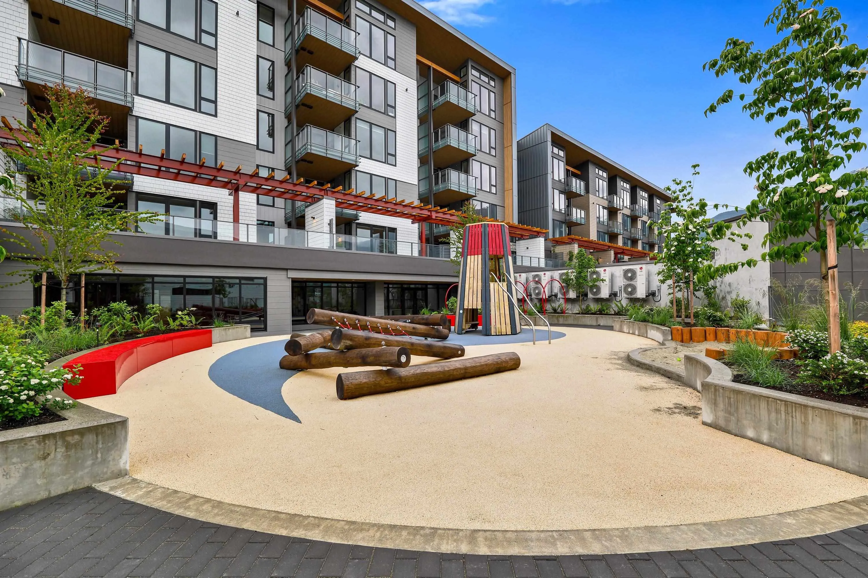 1500 Scott Crescent #424