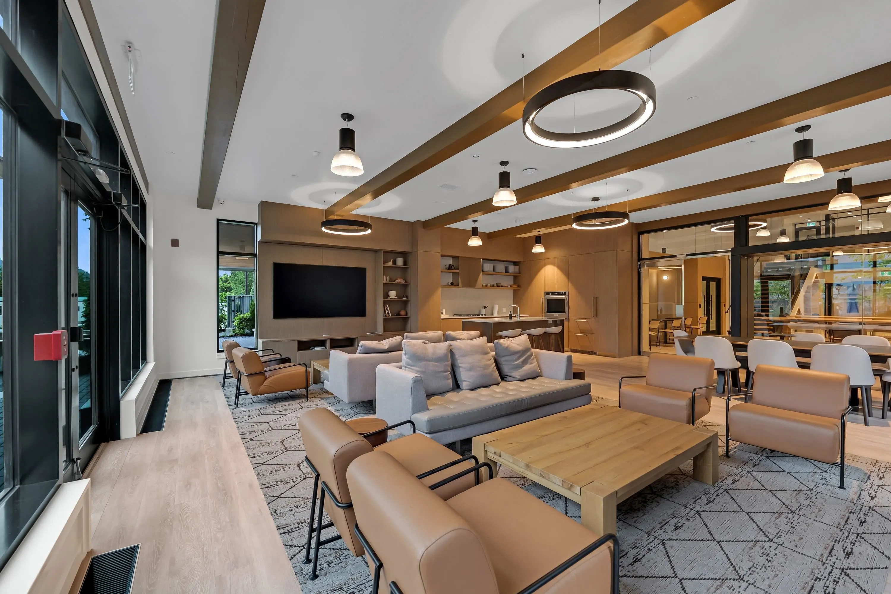 1500 Scott Crescent #424