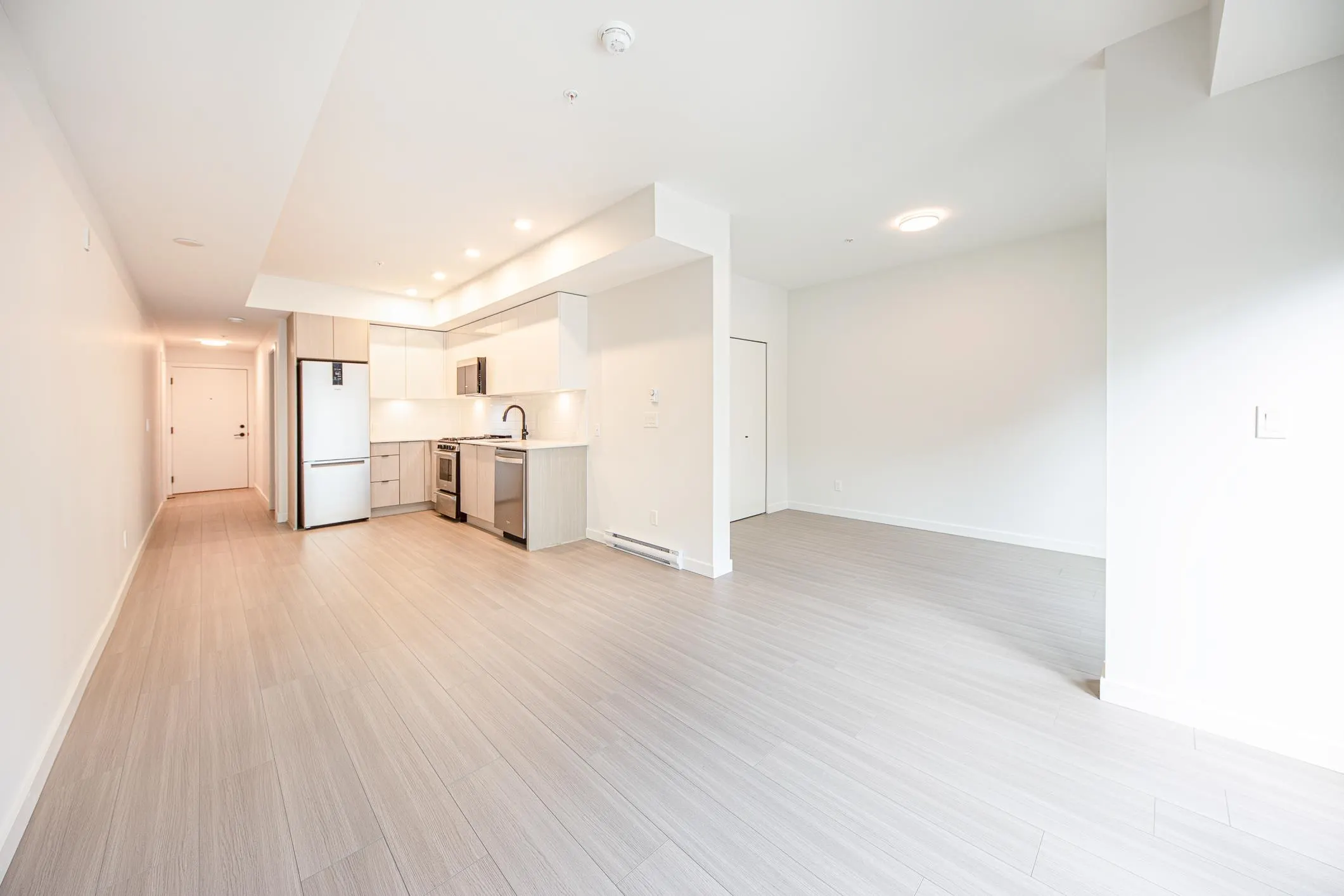 2277 Hawthorne Avenue #102
