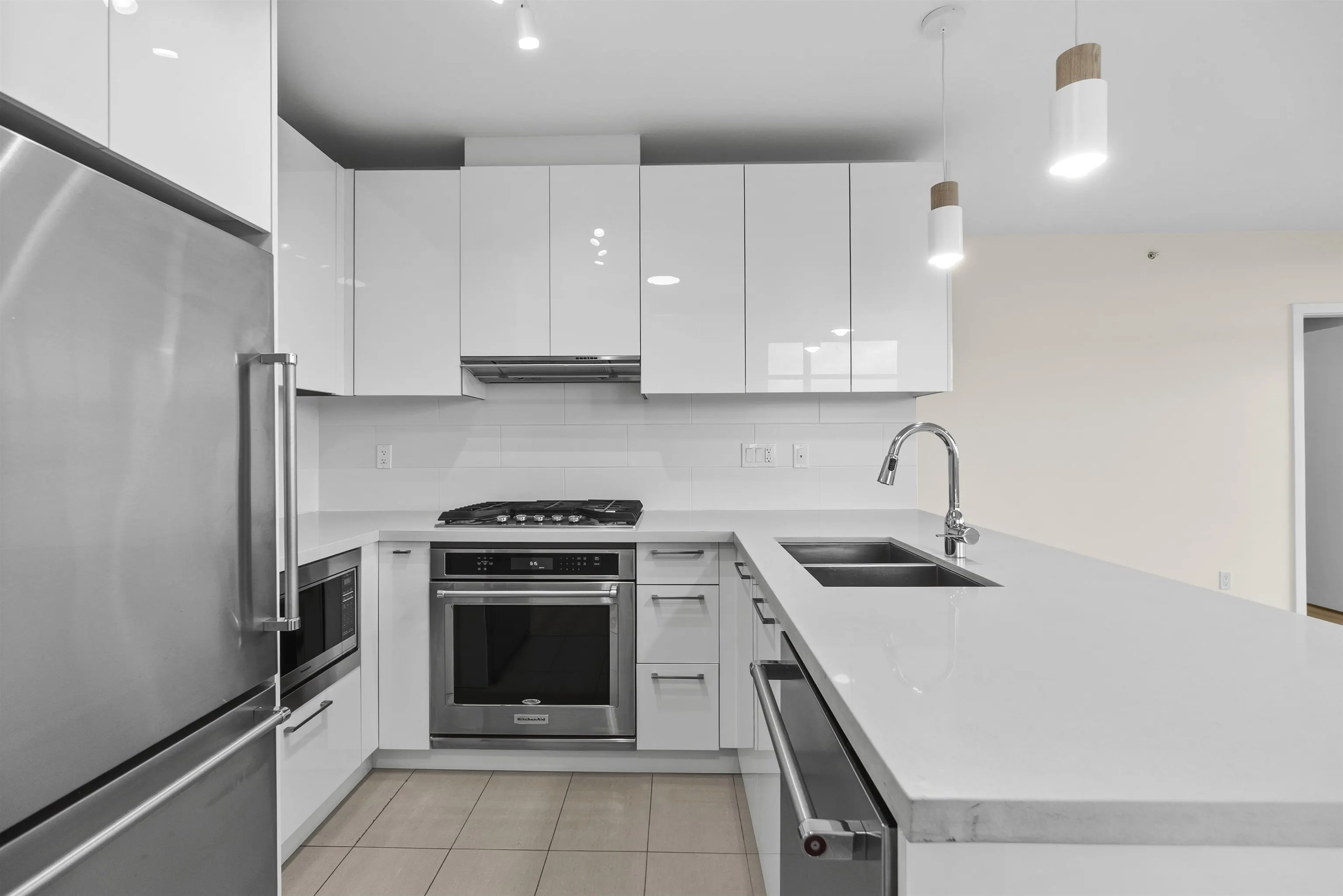 3080 Lincoln Avenue #2906