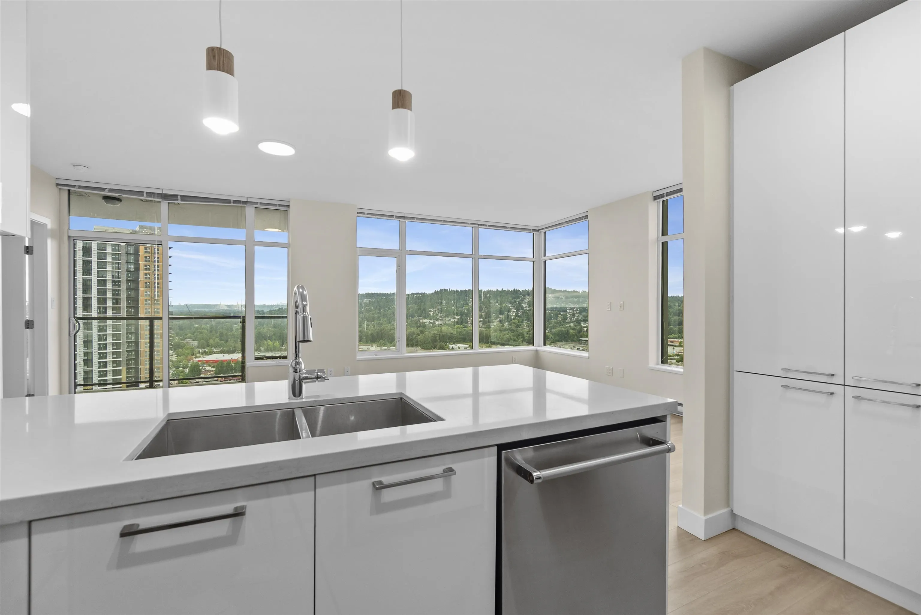 3080 Lincoln Avenue #2906