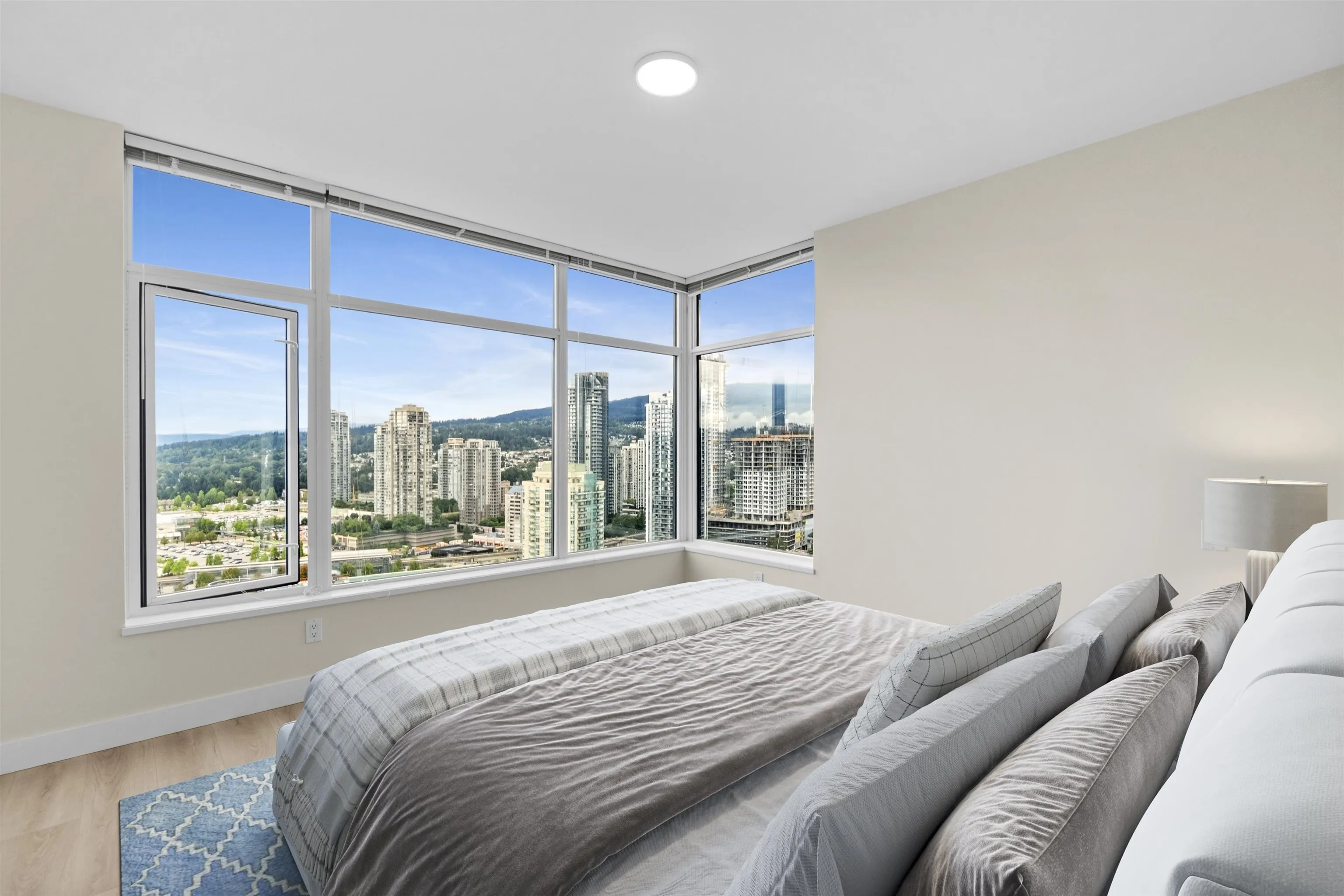 3080 Lincoln Avenue #2906