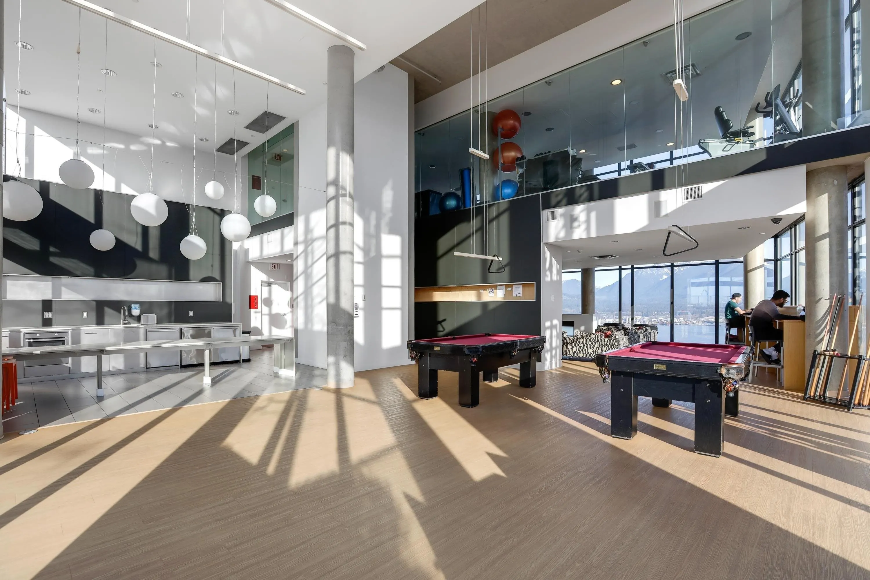 108 W Cordova Street #2201