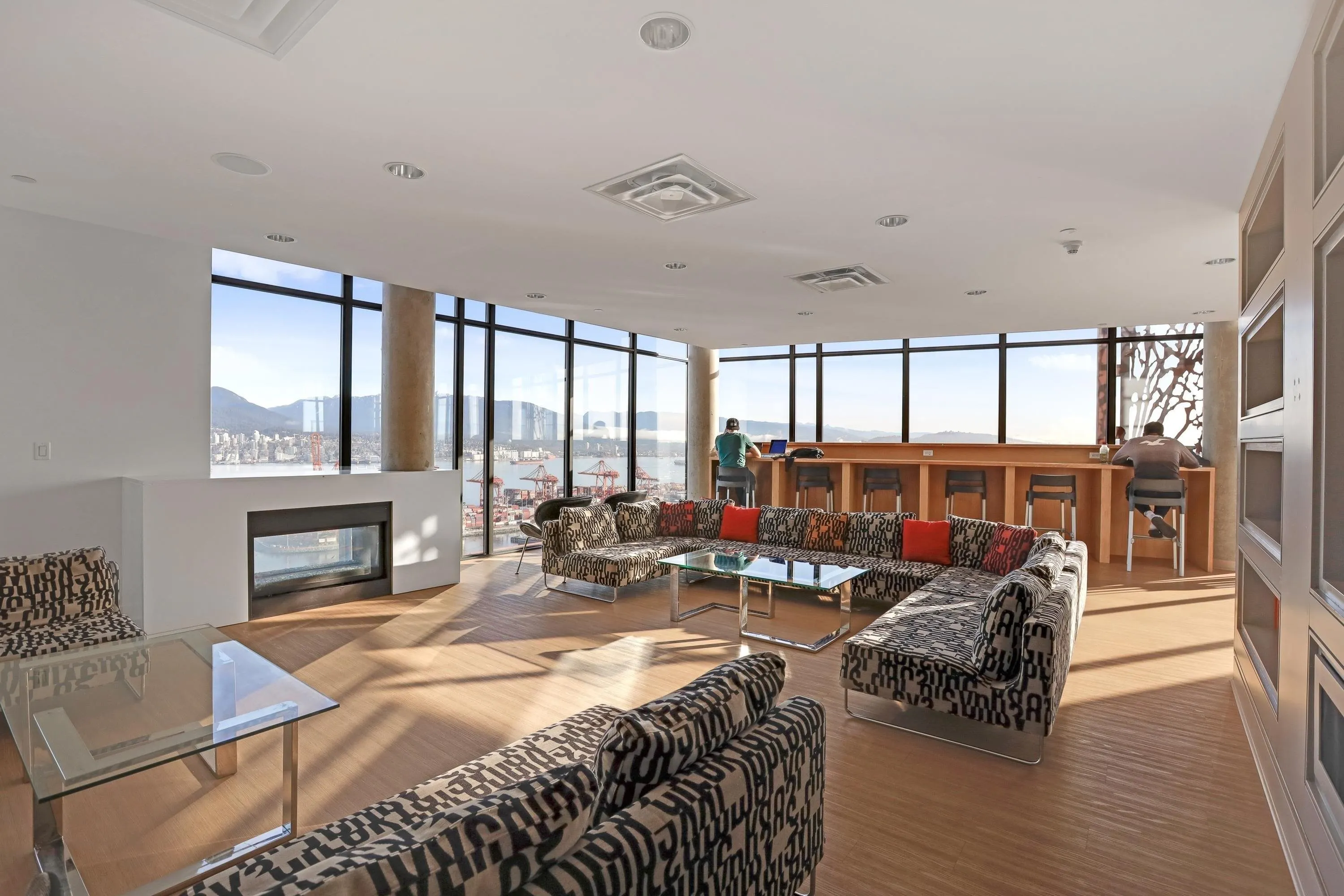 108 W Cordova Street #2201
